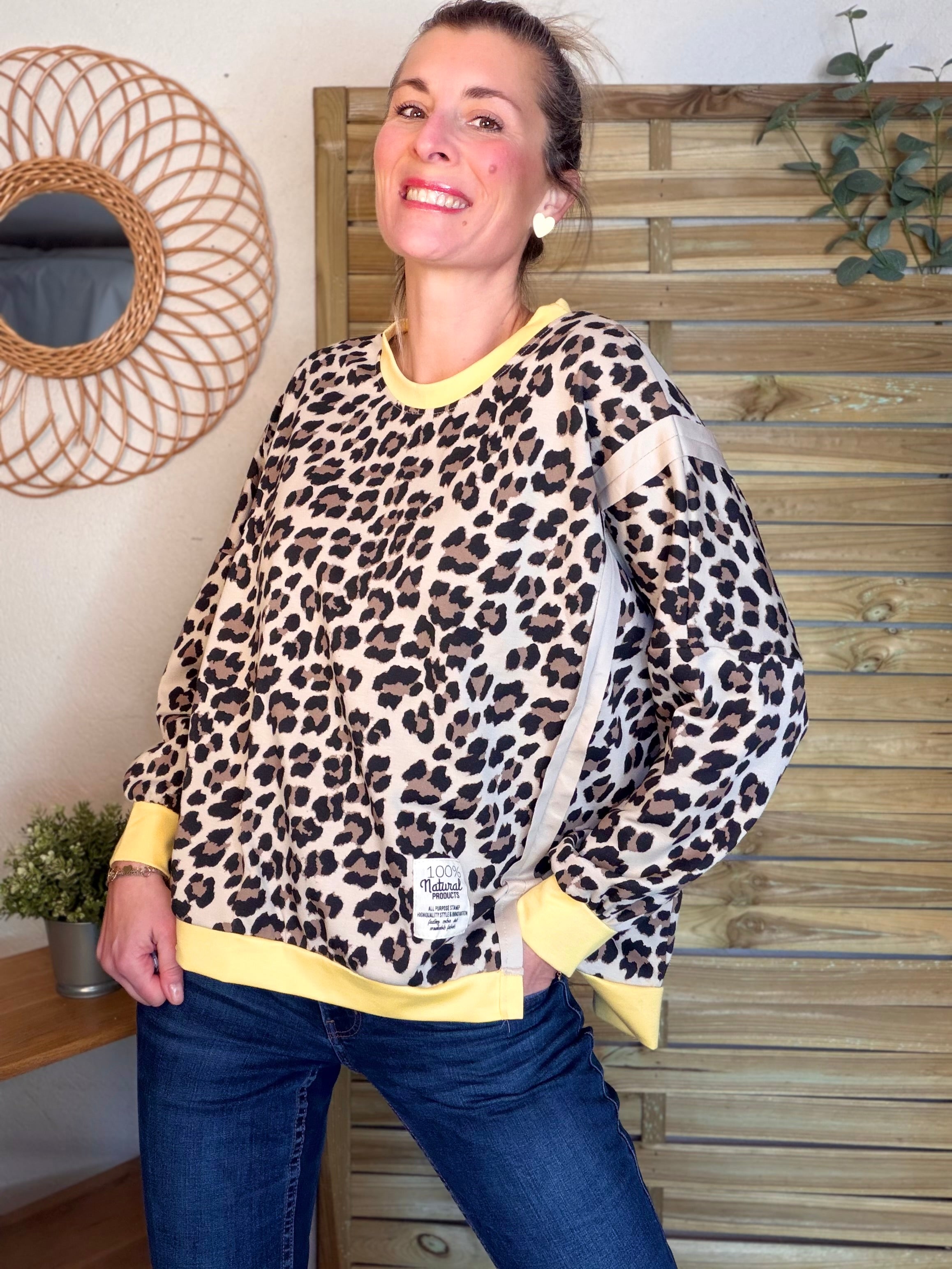 Sweat léger imprimé Léo jaune 🐆 ANOUK