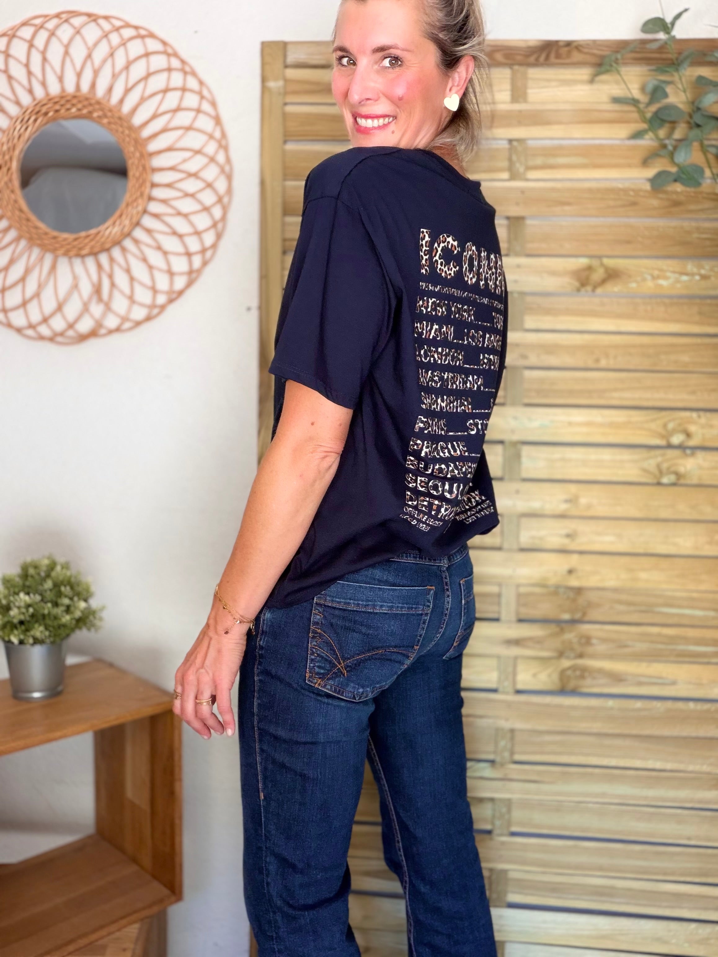 Tee shirt ICONIC Léo LÉONA Bleu marine