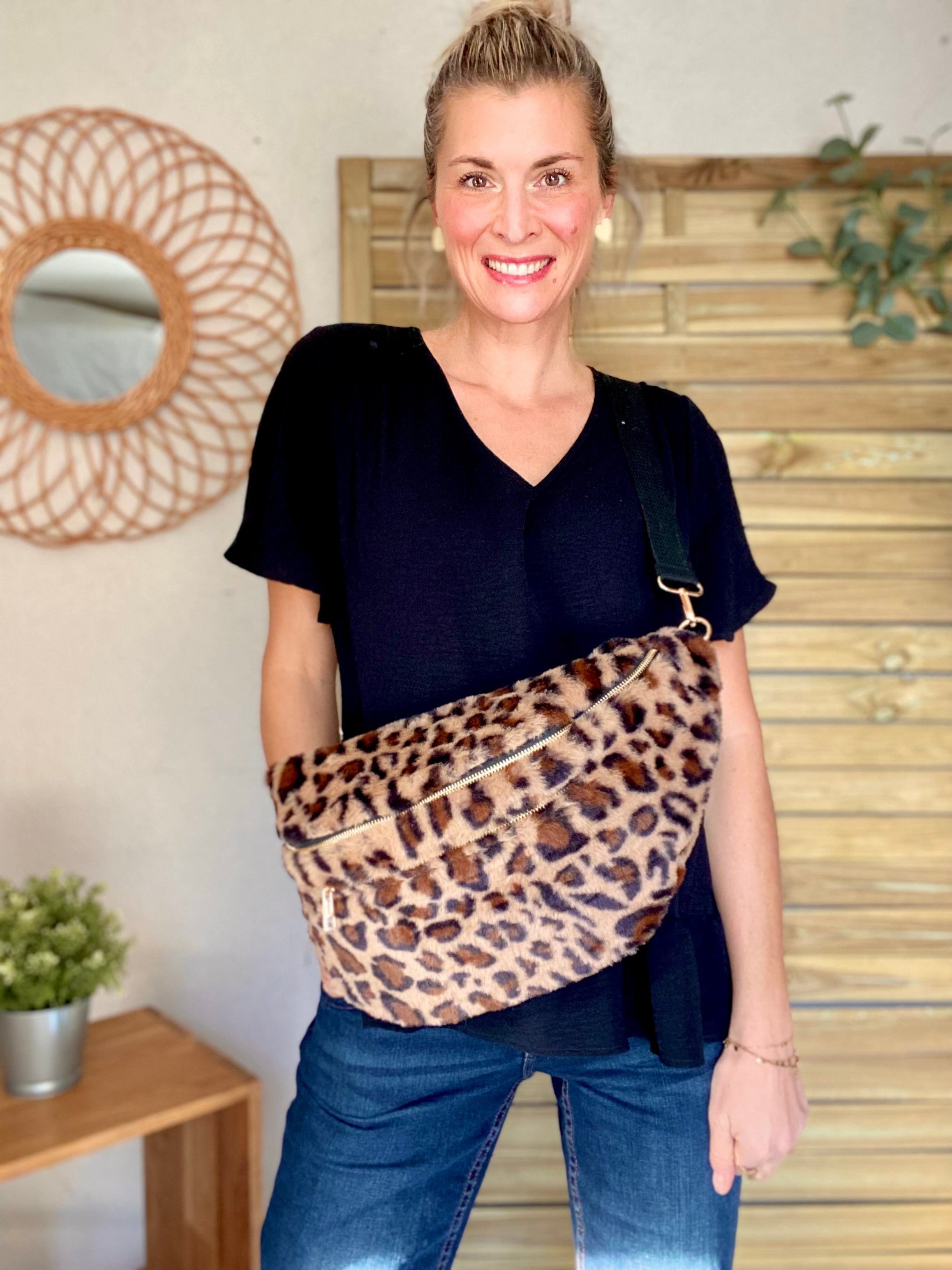 Sac banane XXL fourrure Ciao Boum CASSIE - Léo 🐆