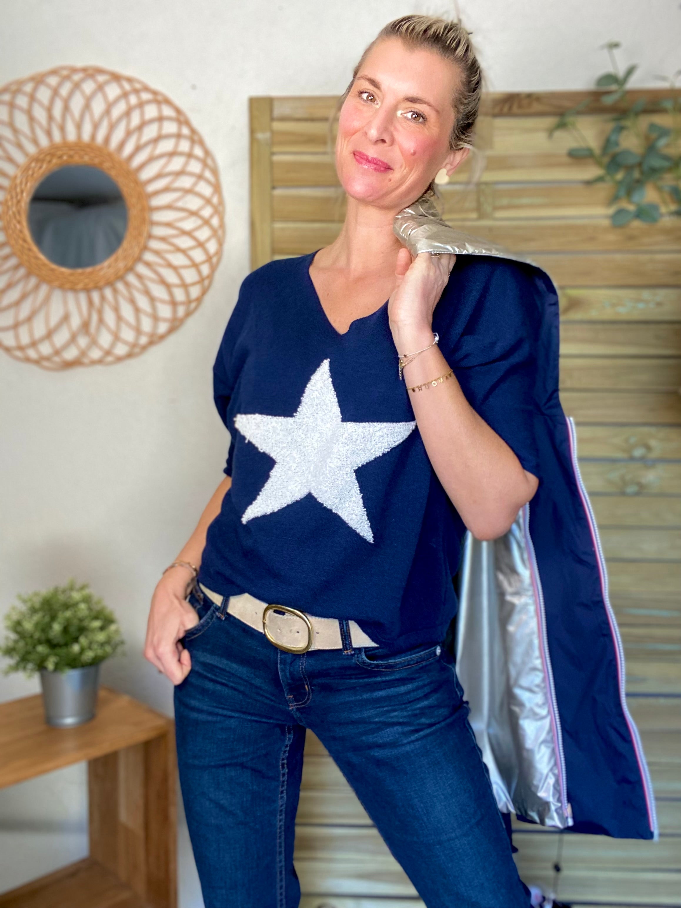 Pull fin Étoile ⭐️ col V PÉNÉLOPE - Bleu marine