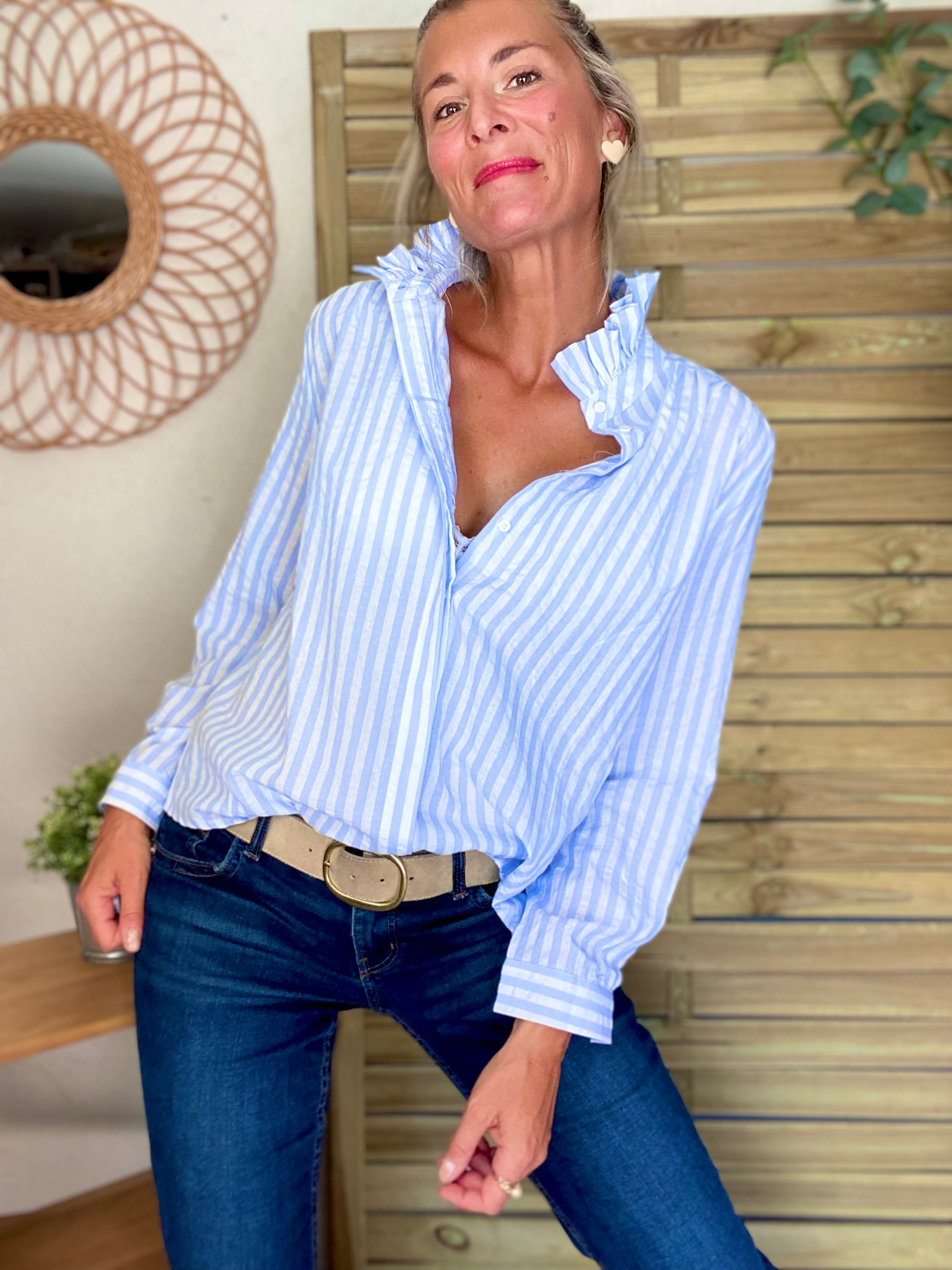 Chemise à rayures bleues, col volanté CHARLOTTE