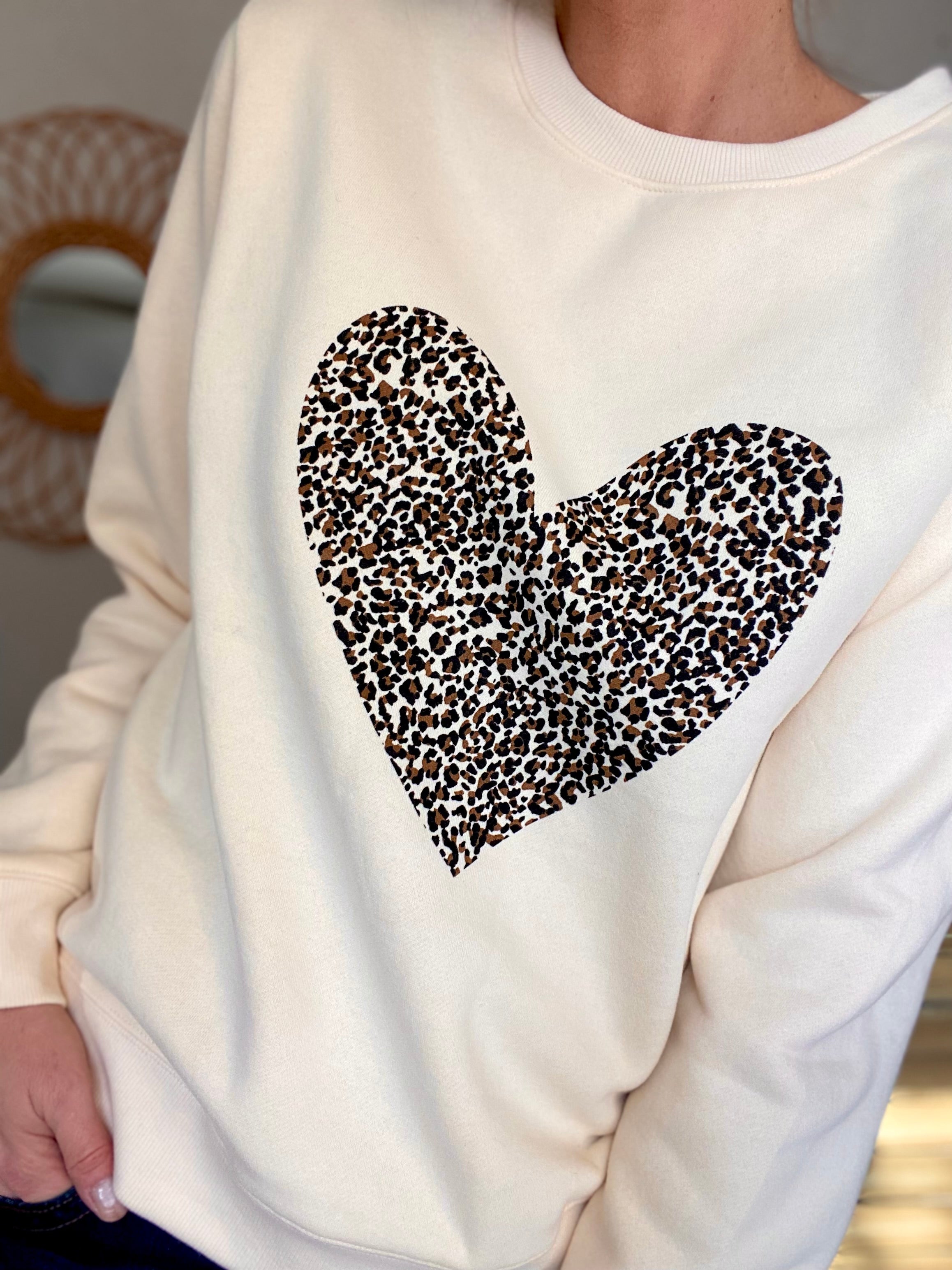 Sweat coeur Léo 🐆 ALBERTINE Beige