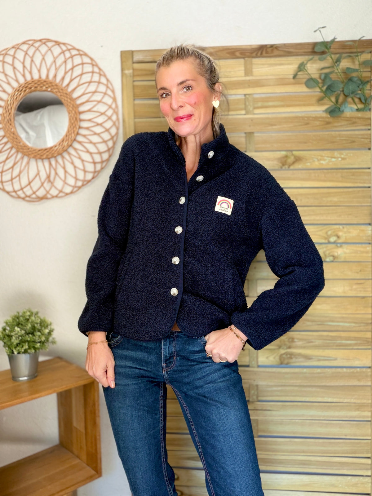 Veste Sherpa boutonnée écusson Arc-en-ciel ÉNORA Bleu marine