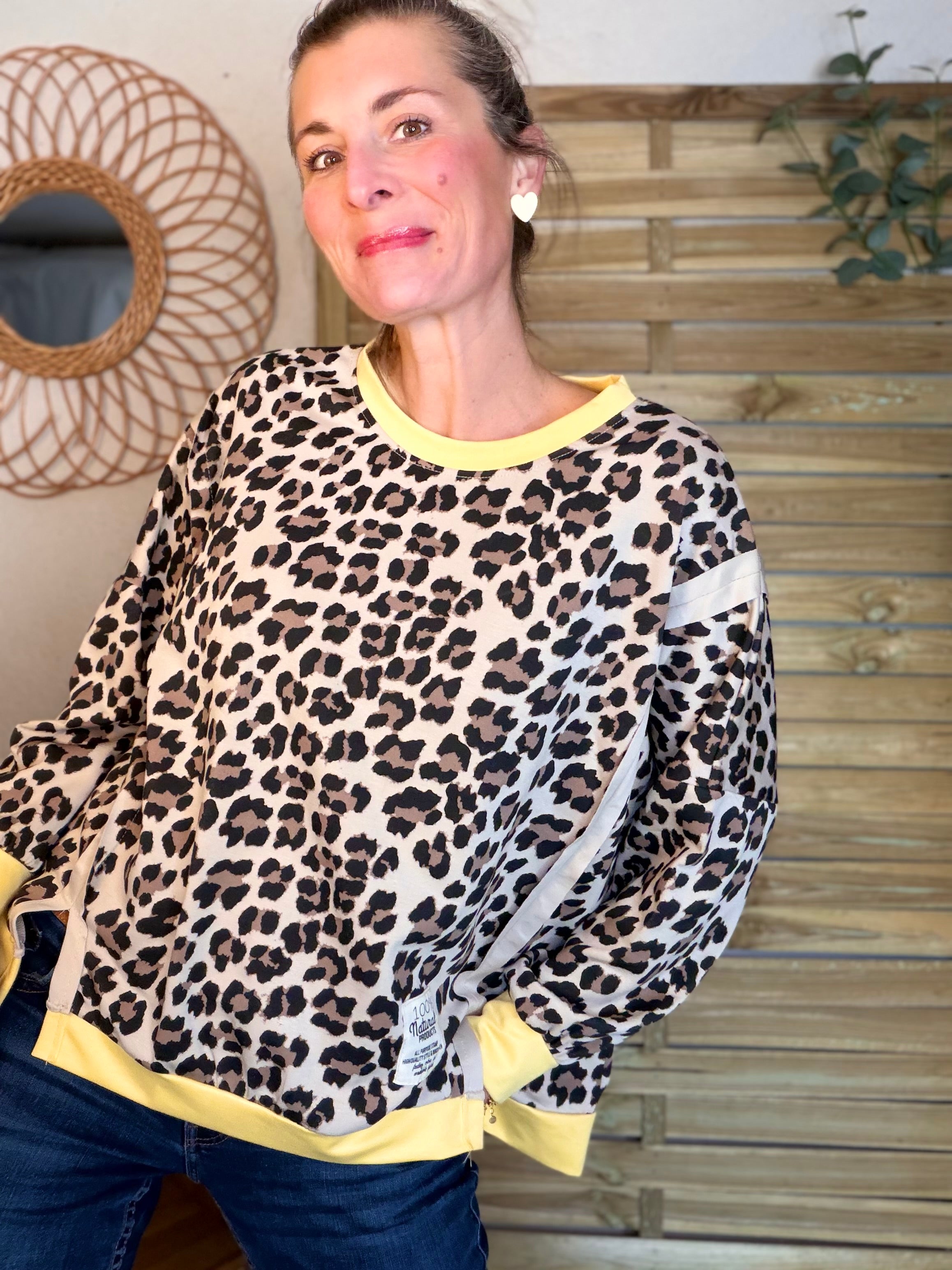 Sweat léger imprimé Léo jaune 🐆 ANOUK