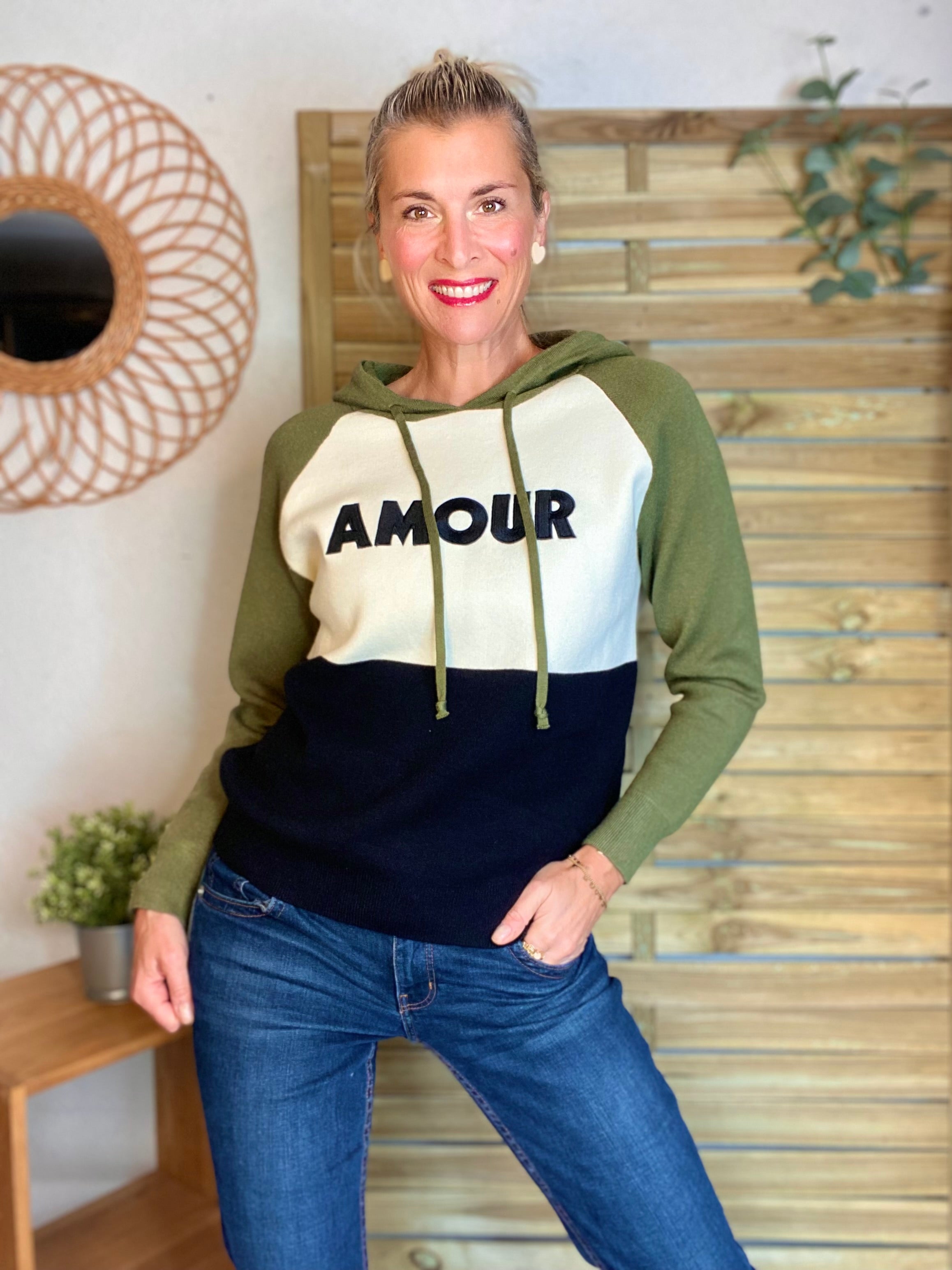 Pull à capuche AMOUR - NORA