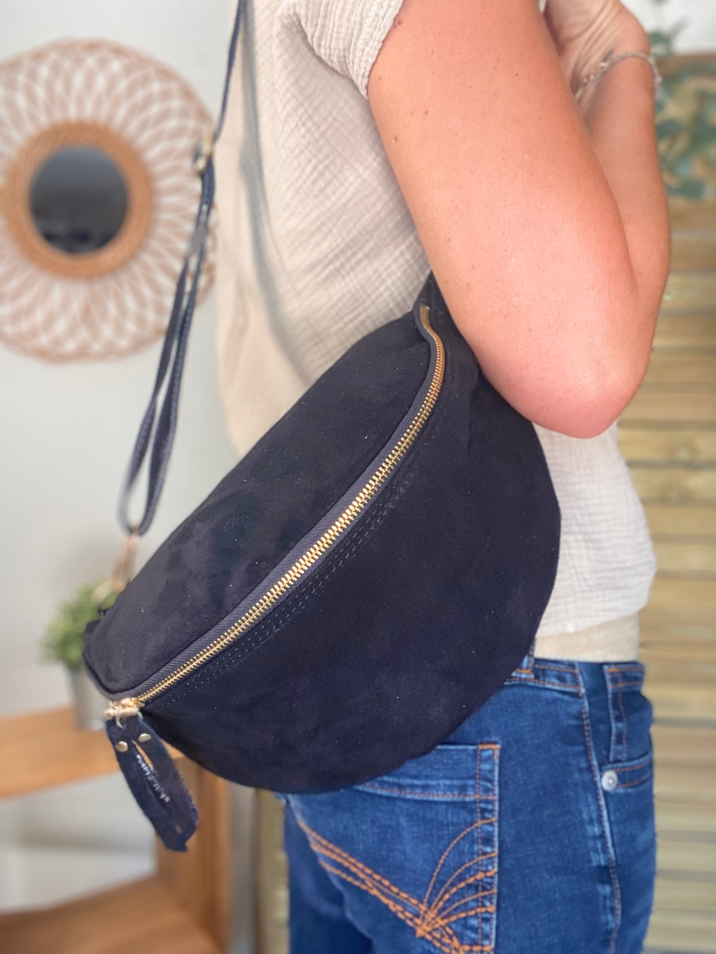 Sac banane XL en croite de cuir - JANE - Noir