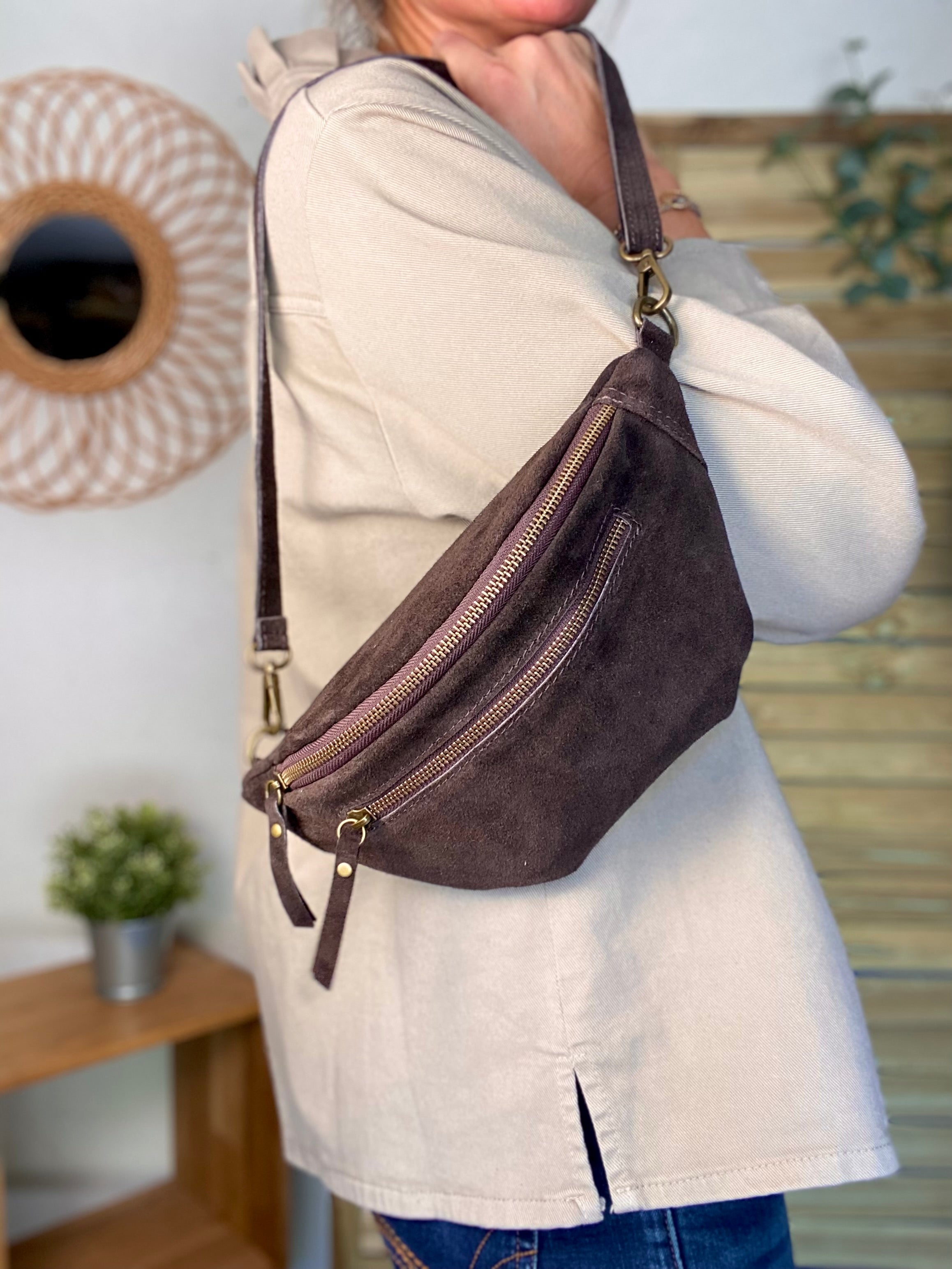 Sac banane double poche en cuir daim - OPALINE - Chocolat