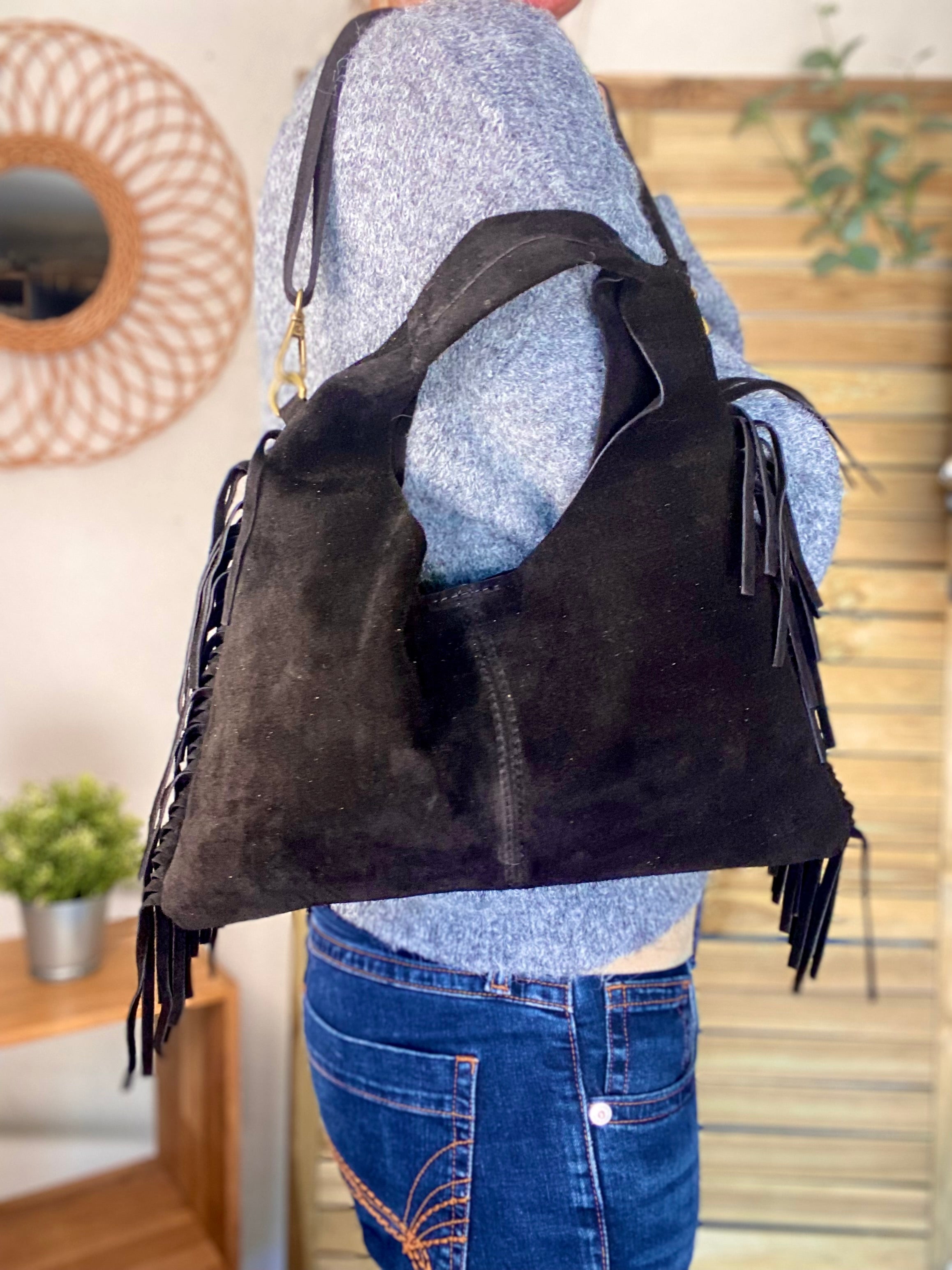Sac en cuir daim avec franges AARON - Noir