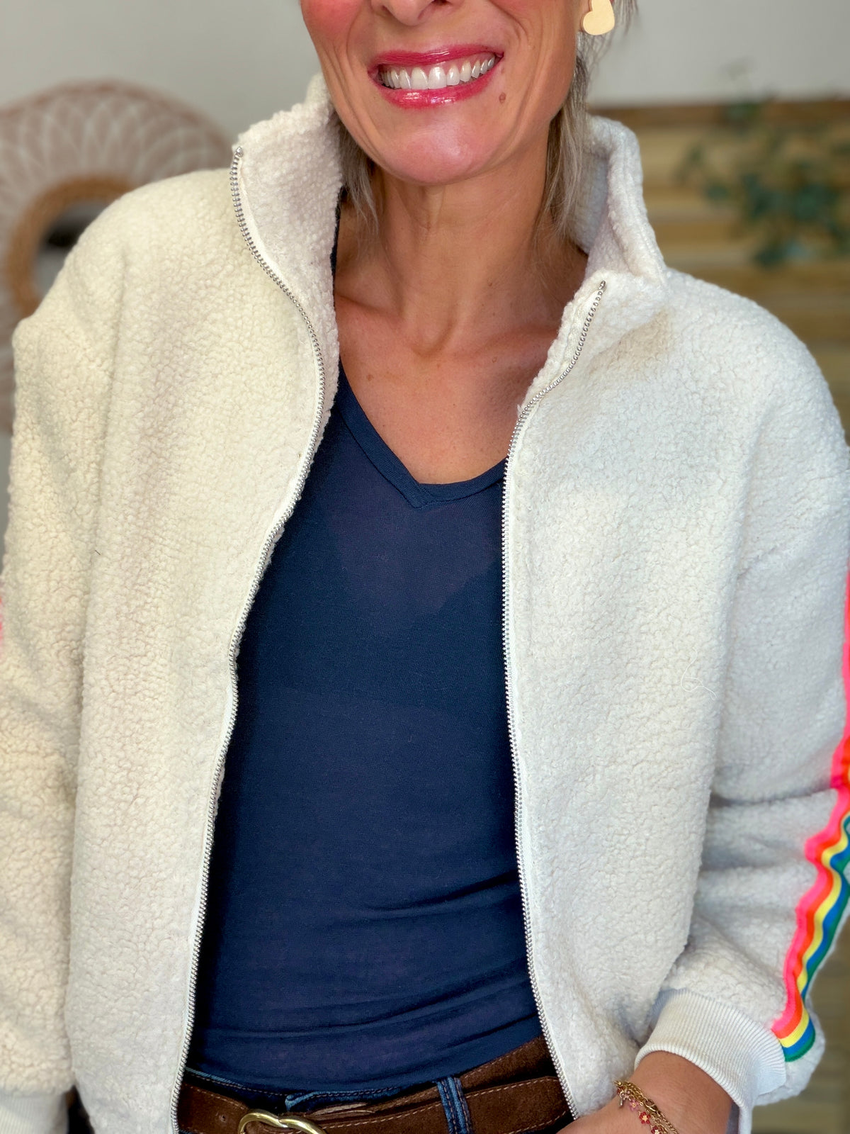 Veste Sherpa zippée bandes Arc-en-ciel CORALIE Beige🌈