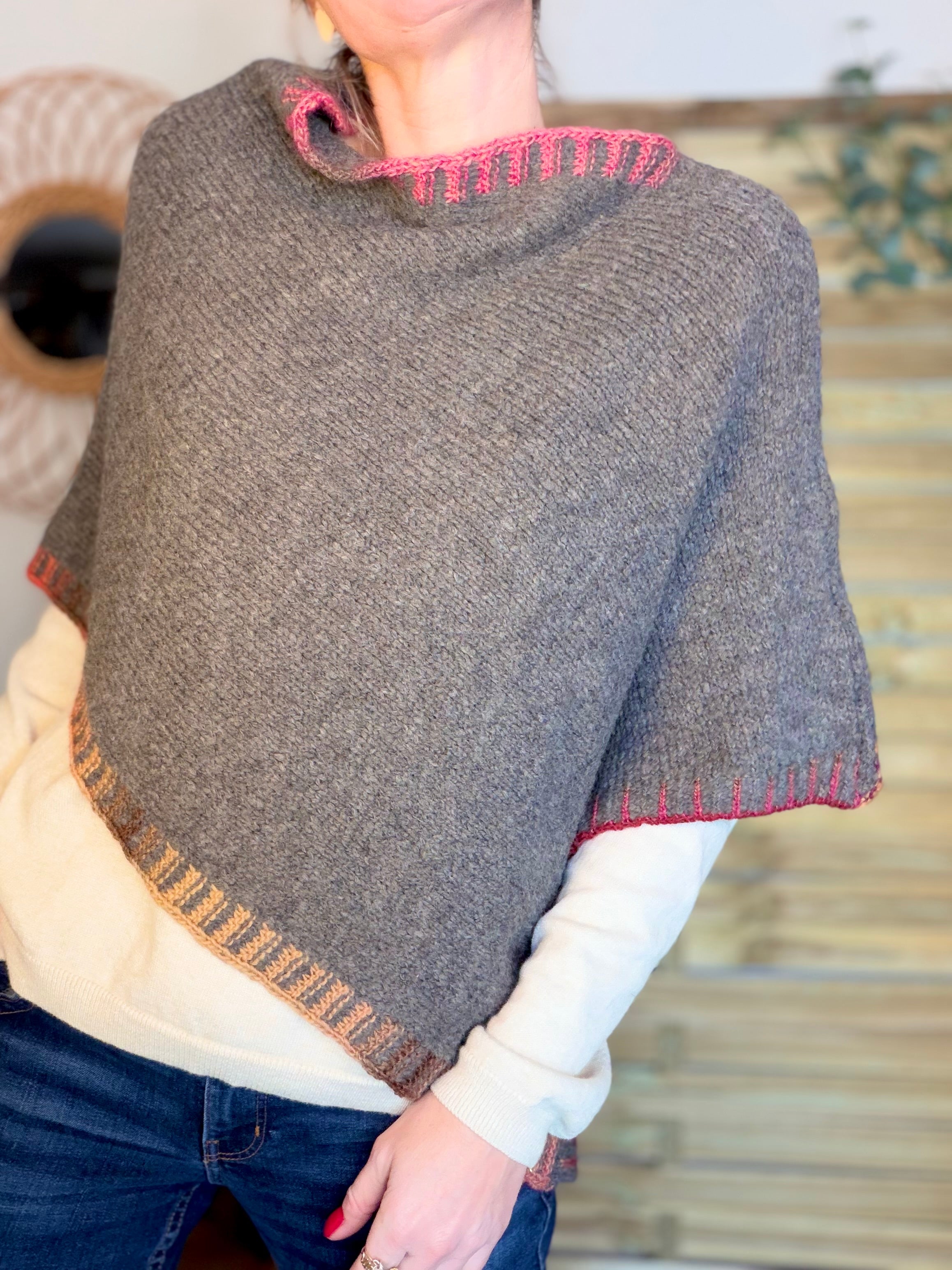 Poncho asymétrique GISÈLE - Taupe