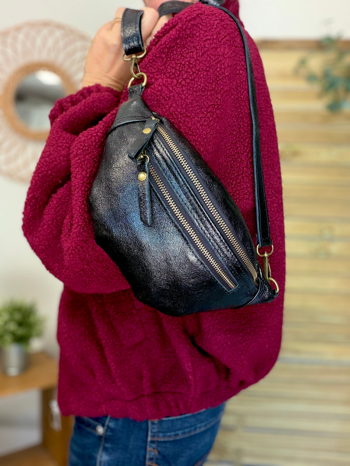 Sac banane en cuir irisé double poche - OPALE - Noir / Laiton