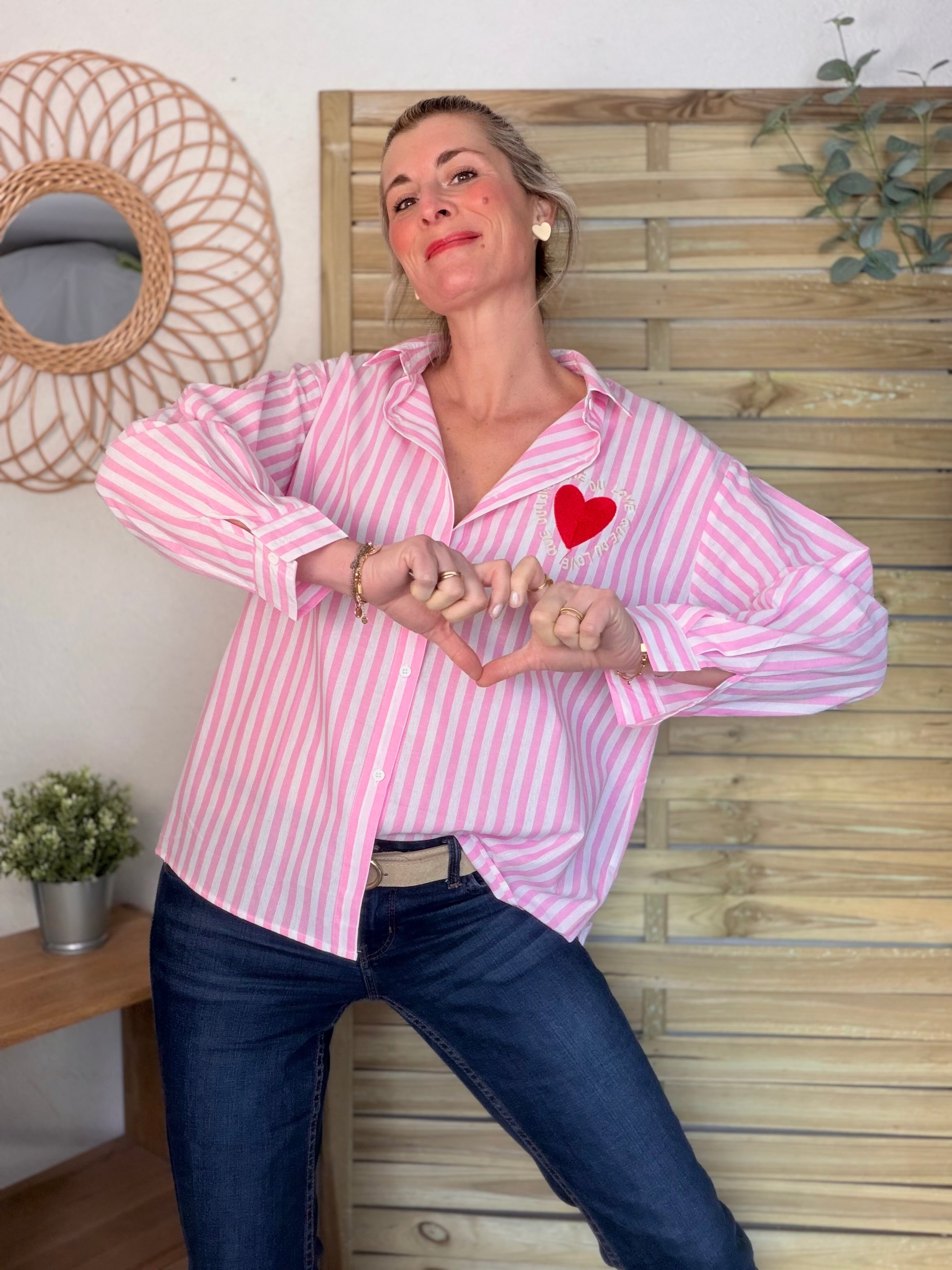 Chemise rose rayée brodée QUE DU LOVE ❤️ SERENA