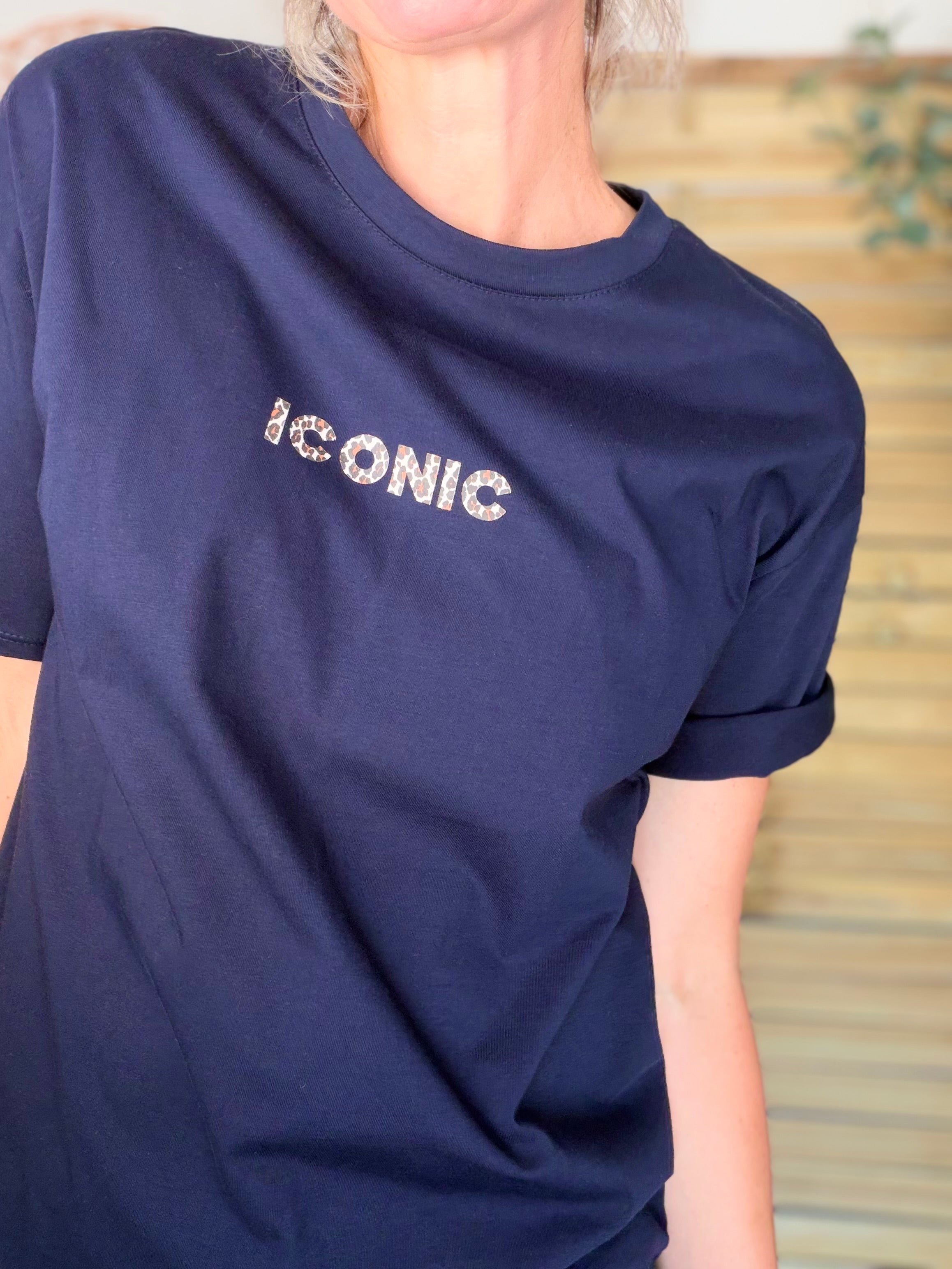 Tee shirt ICONIC Léo LÉONA Bleu marine