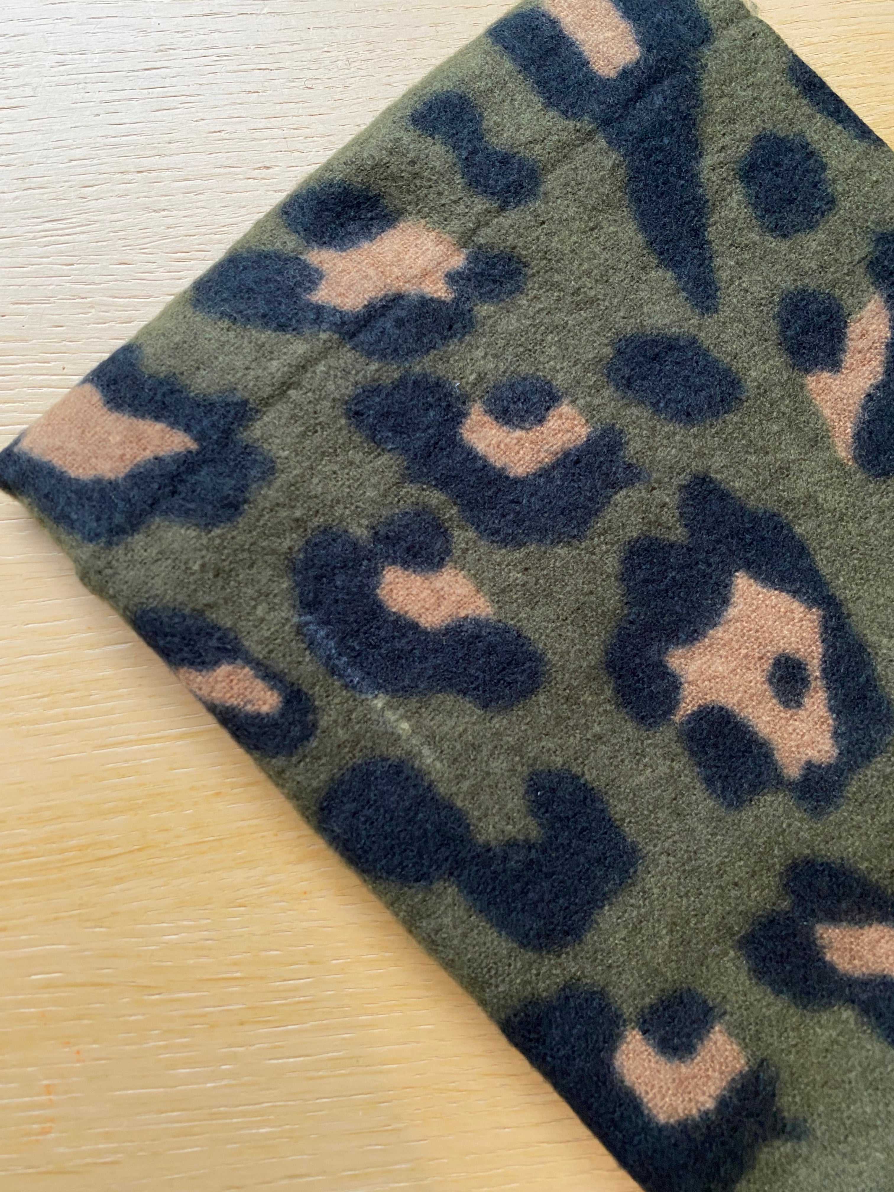 Écharpe douce MARTINE - Léo Kaki 🐆