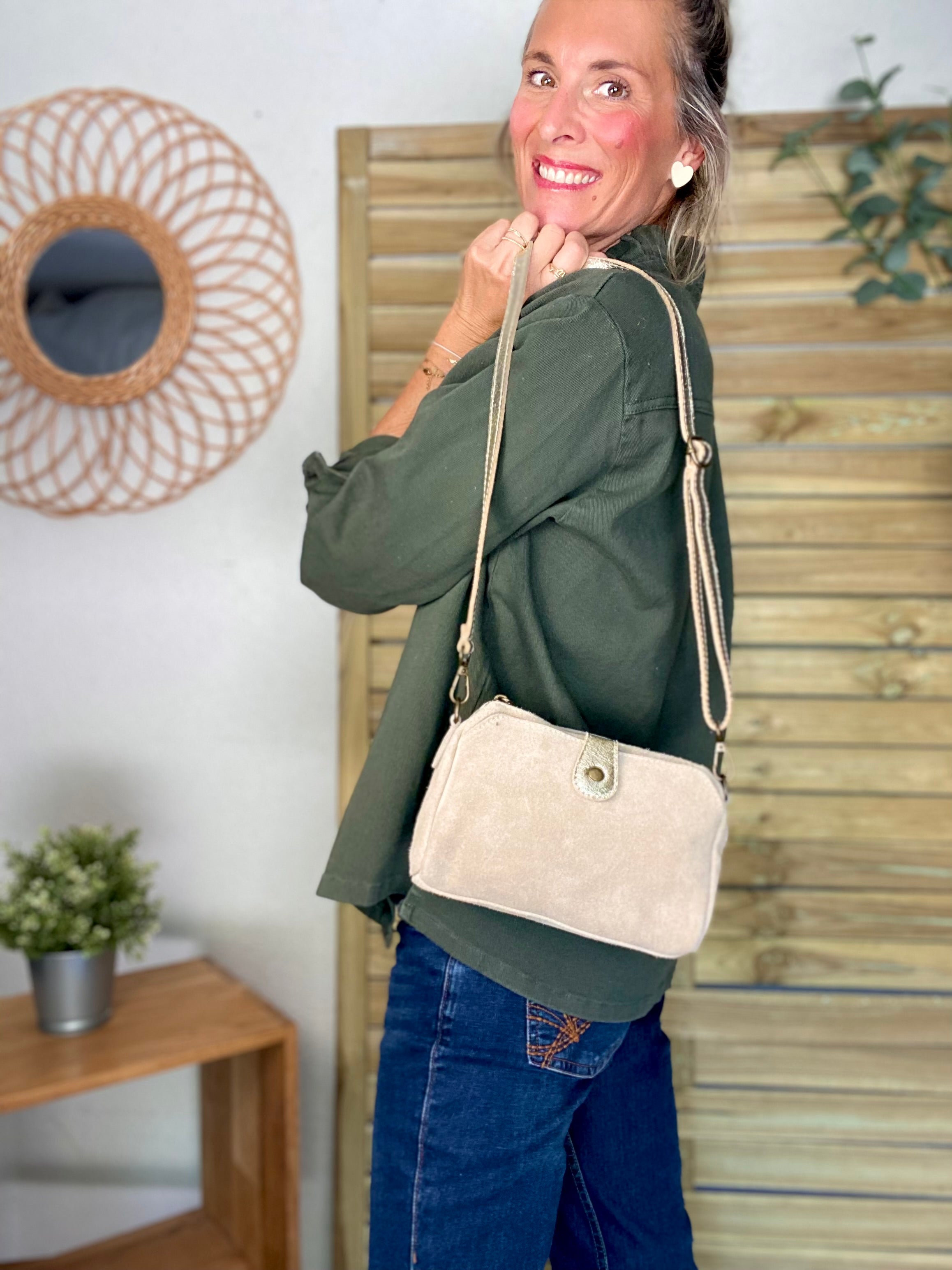 Sac bandoulière en cuir EZRA - Beige/Doré