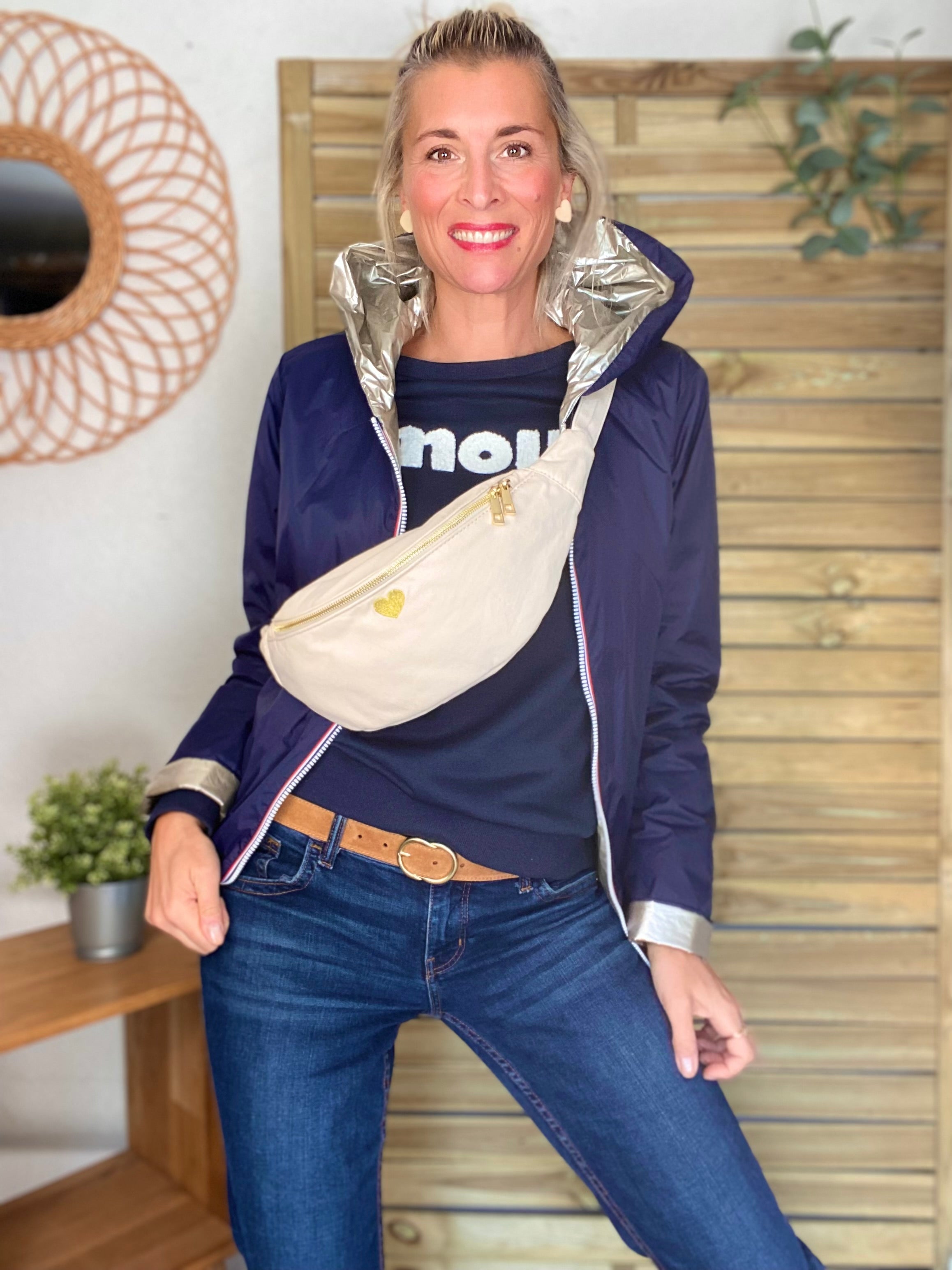 Sac banane en coton Coeur brodé 💛 CASSIDY - Écru