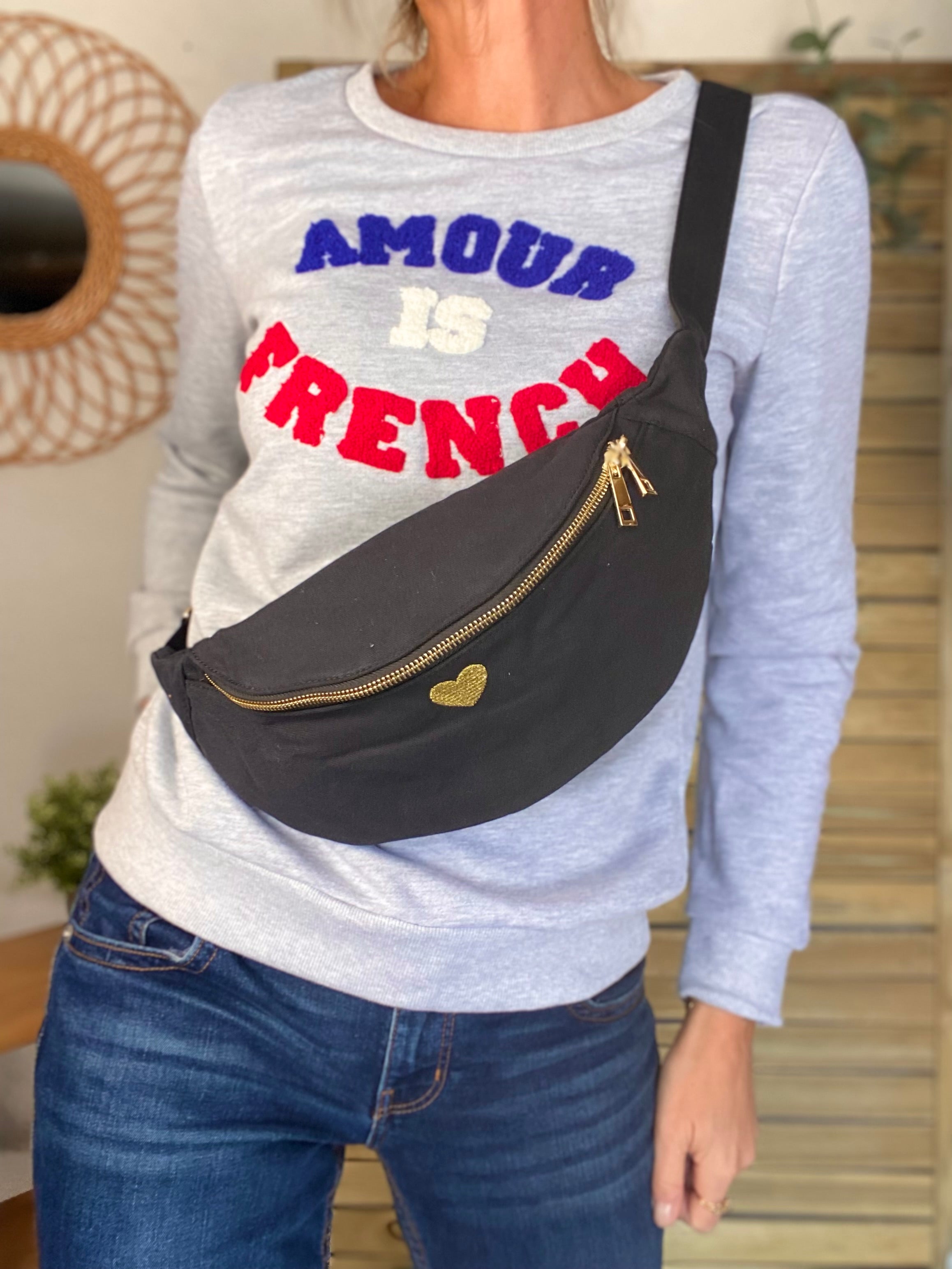 Sac banane en coton Coeur brodé 💛 CASSIDY - Noir