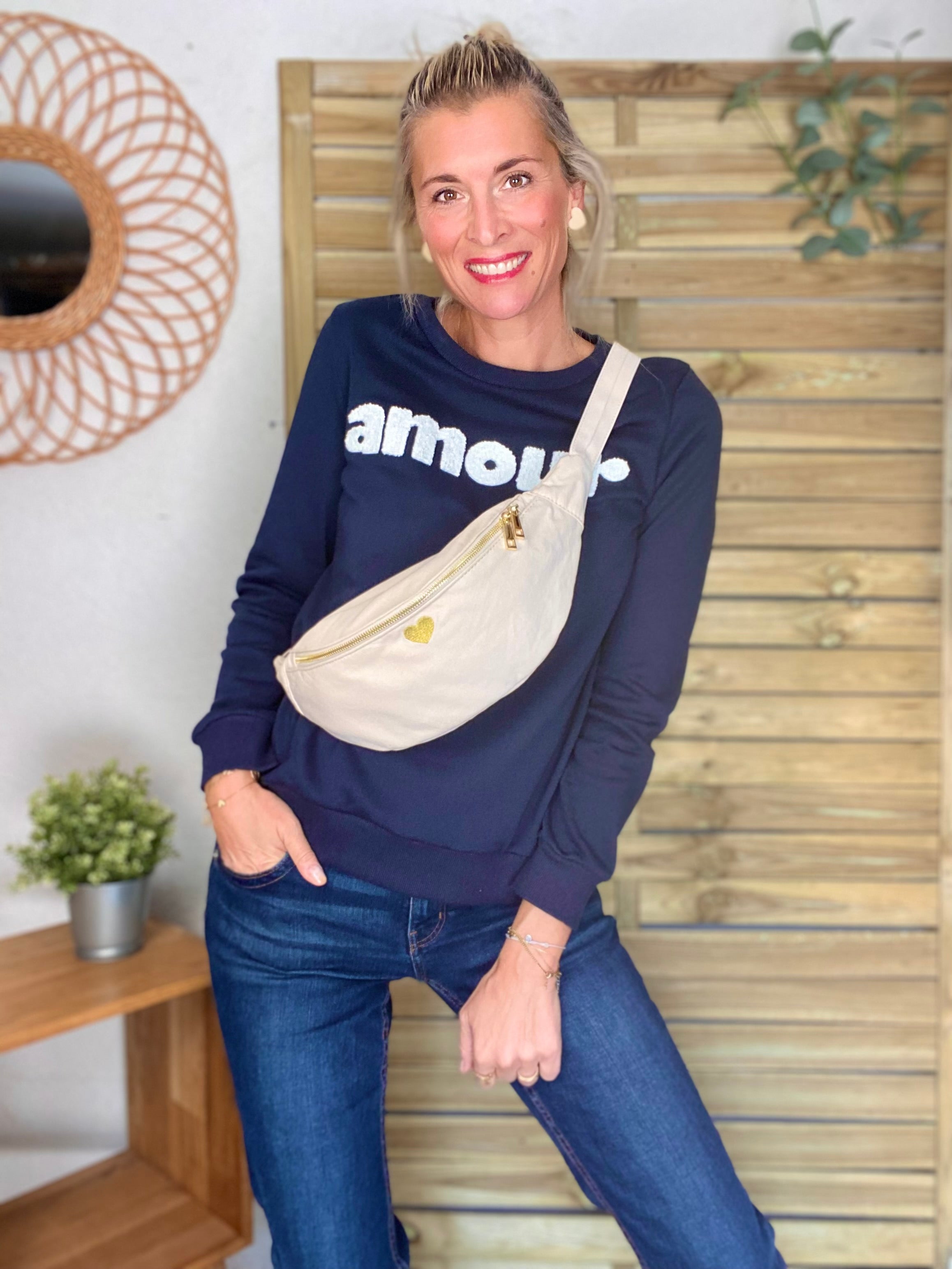 Sac banane en coton Coeur brodé 💛 CASSIDY - Écru