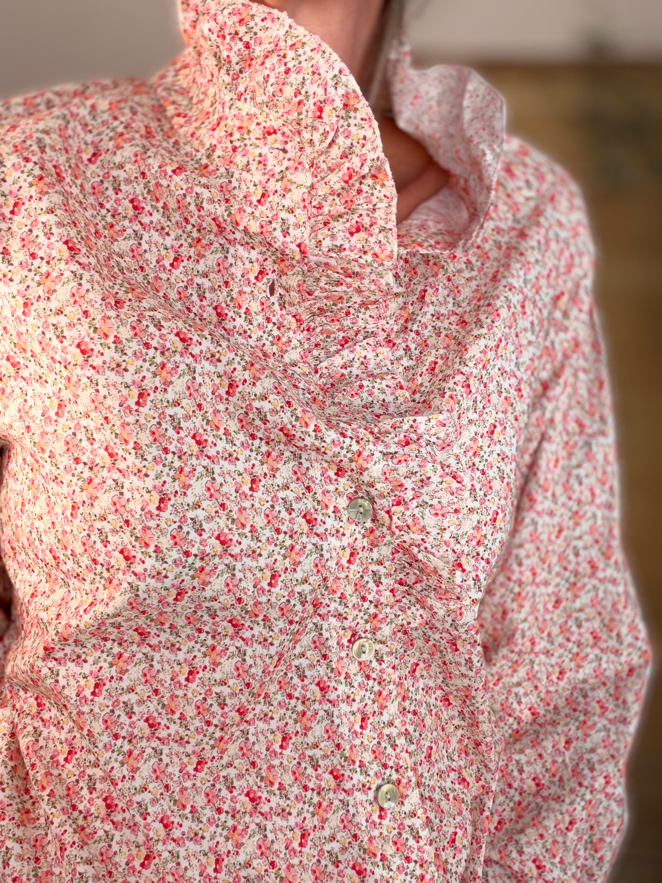 Chemise imprimée Liberty col volanté HÉLOÏSE - Rouge rosé