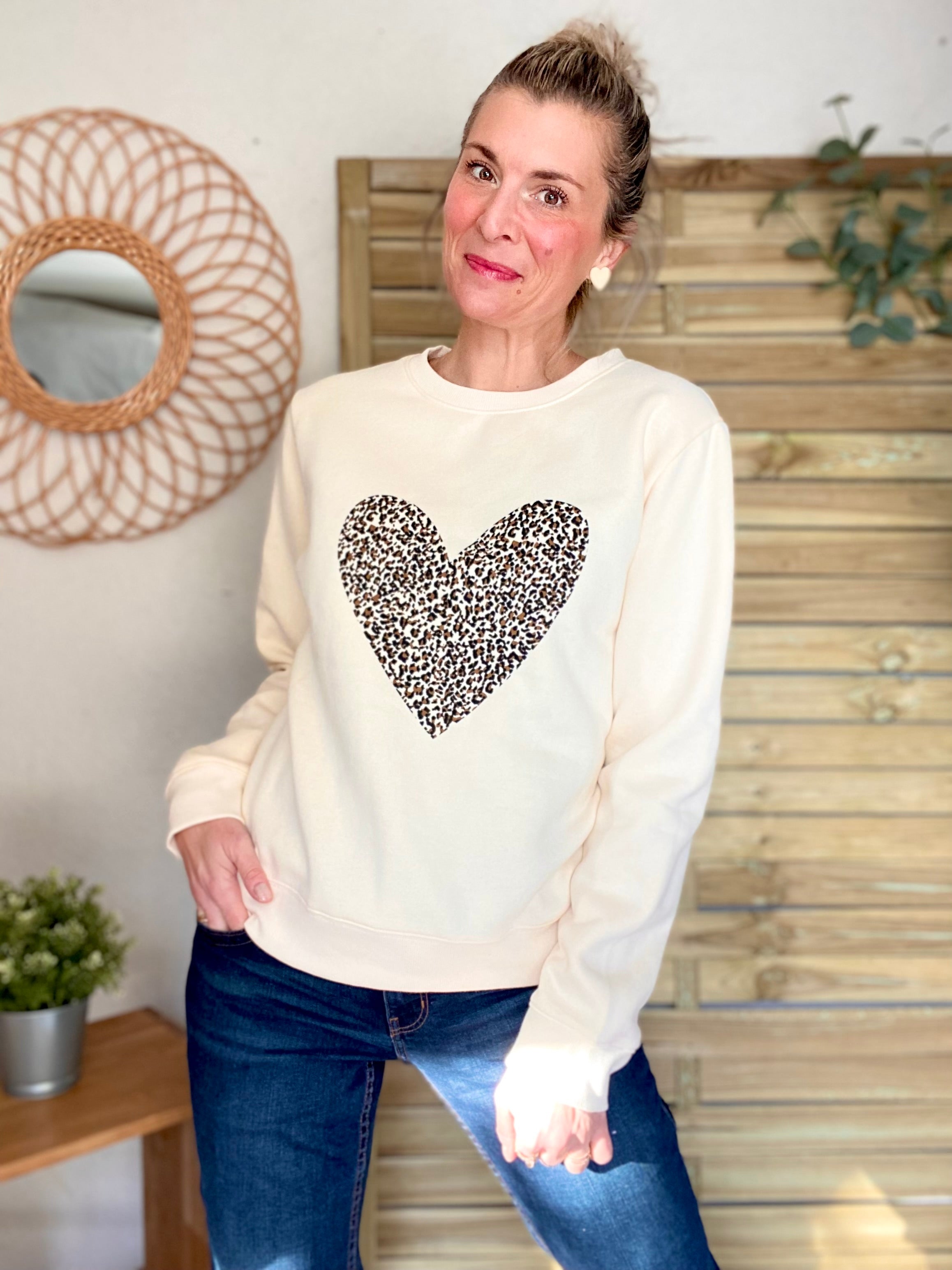 Sweat coeur Léo 🐆 ALBERTINE Beige