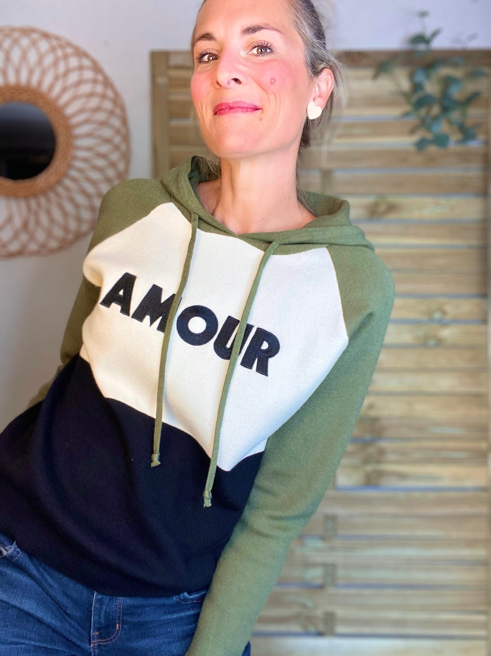 Pull à capuche AMOUR - NORA