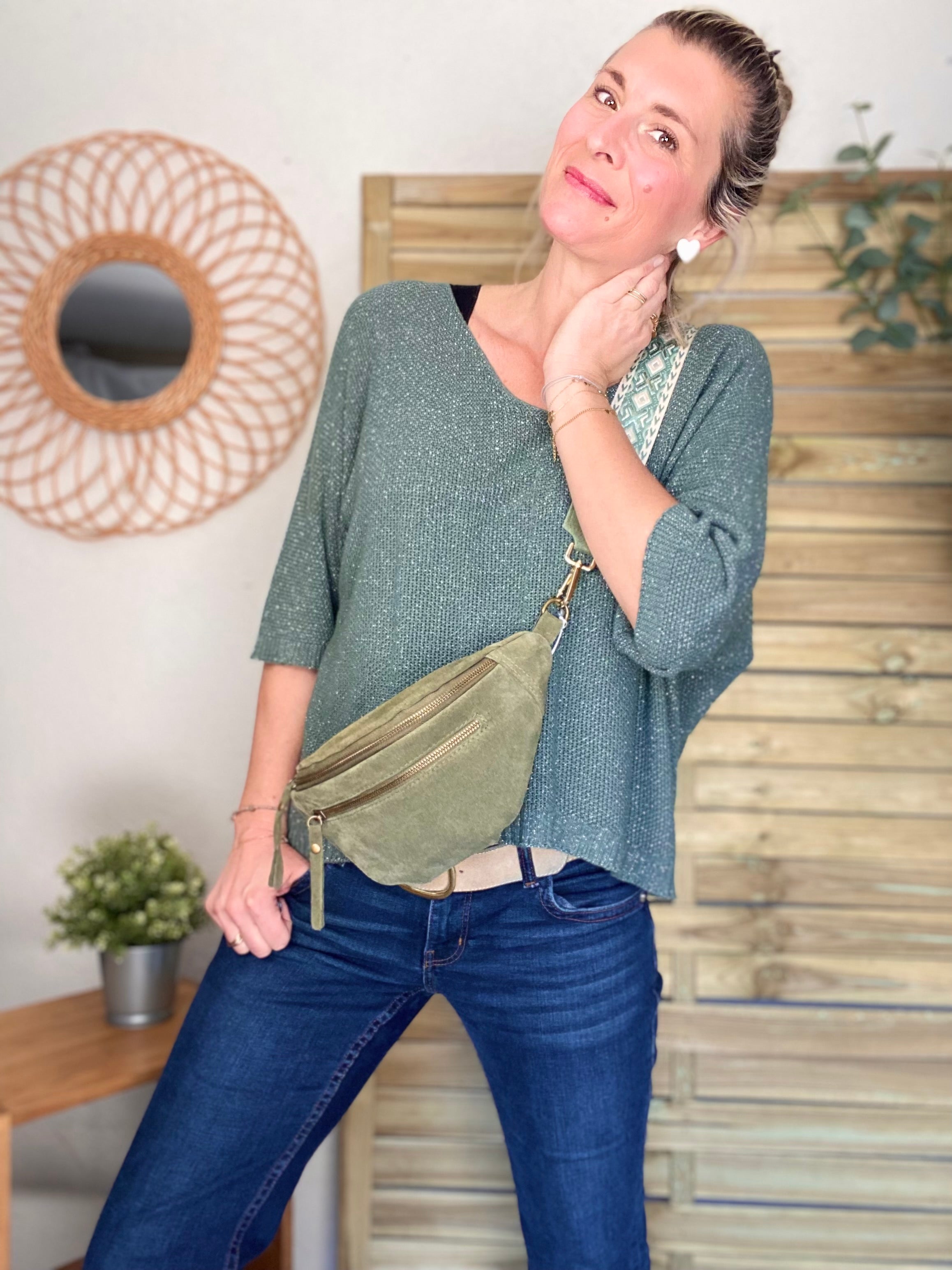 Sac banane double poche en cuir daim - OPALINE - Vert sauge