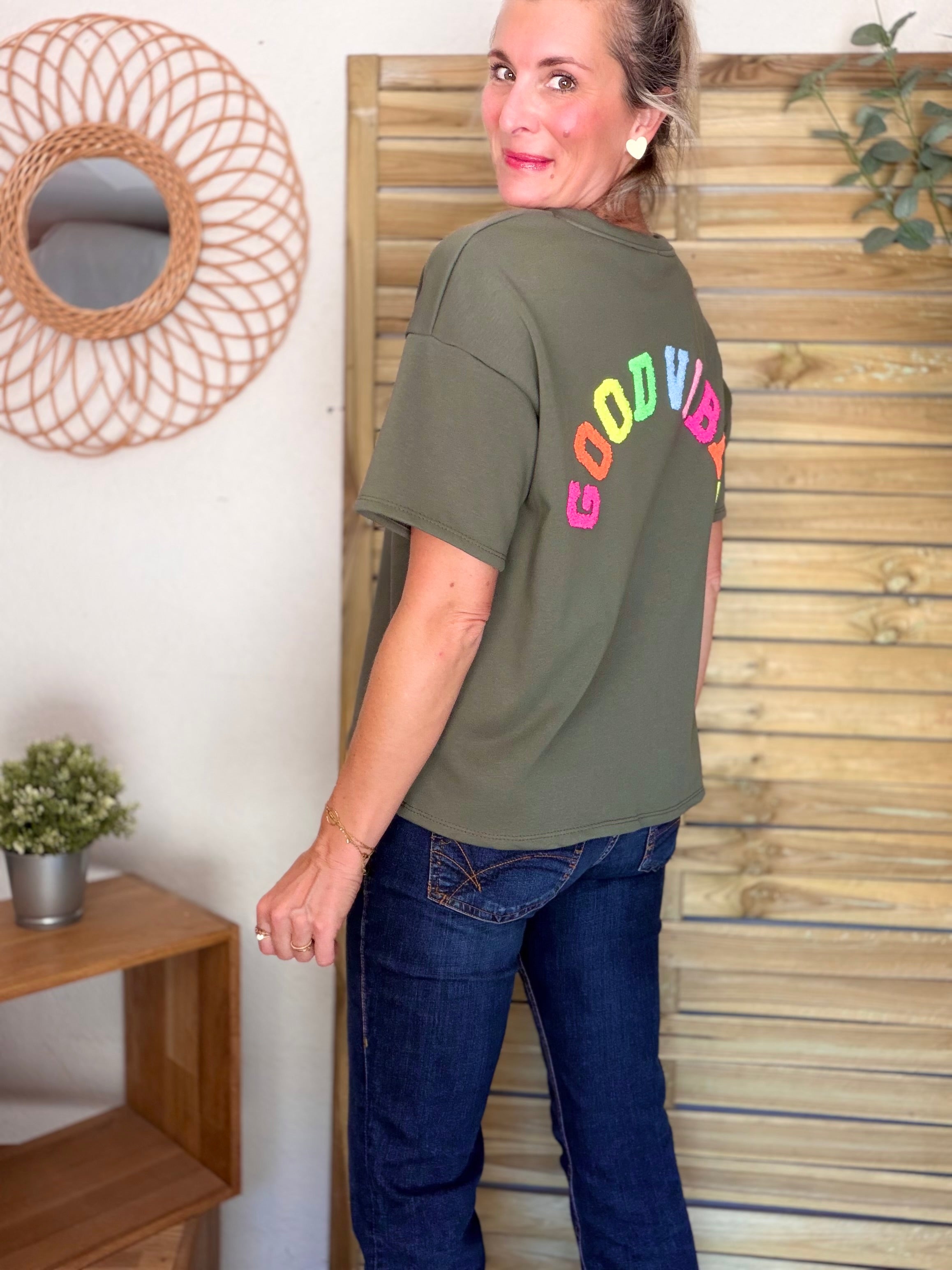 Tee shirt GOOD VIBES matière sweat - ALESSIA Kaki