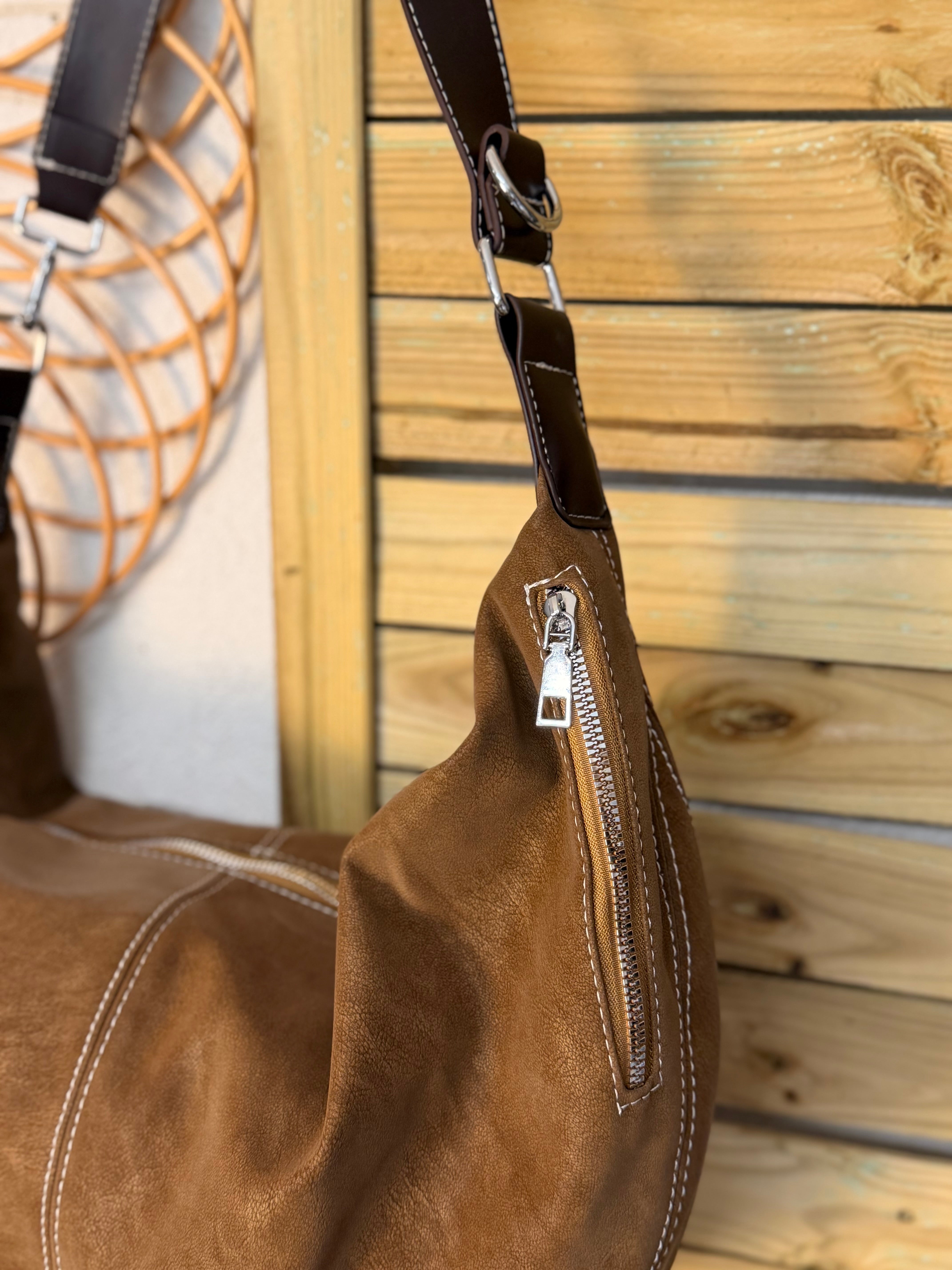Sac besace XXL en simili cuir brossé - HAROLD Taupe