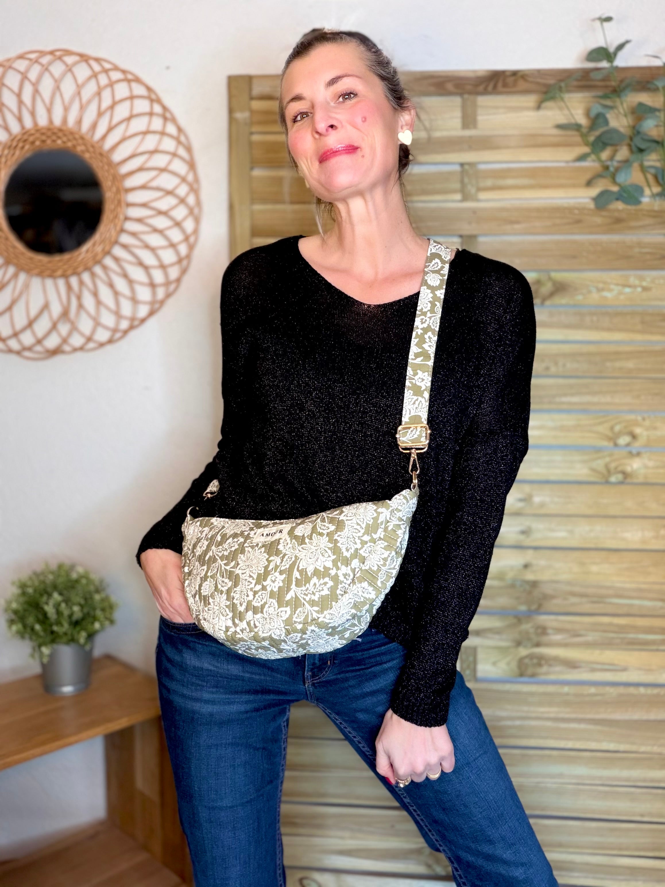 Sac demi-lune matelassé Amour JILL - Fleuri Kaki