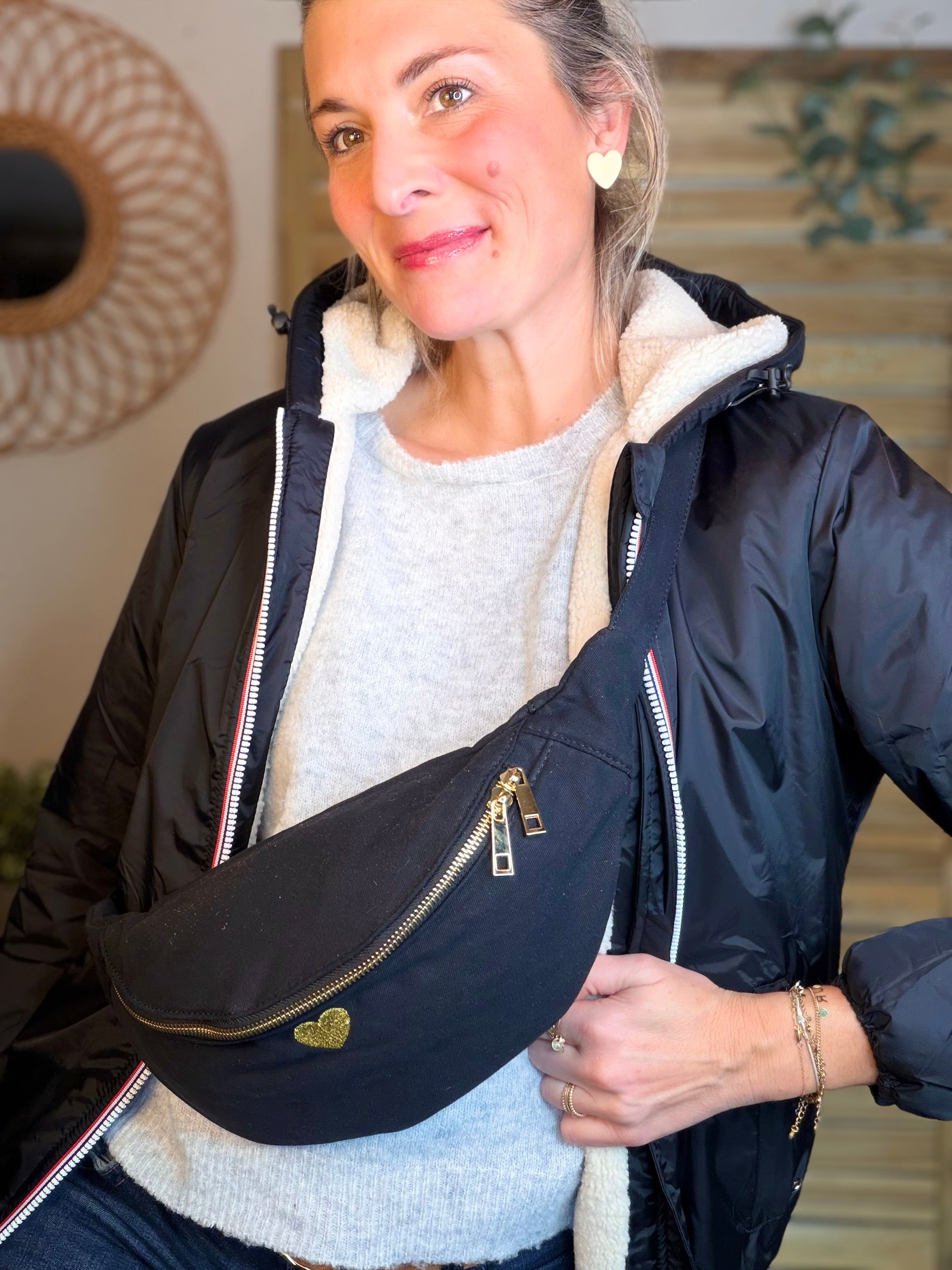 Sac banane en coton Coeur brodé 💛 CASSIDY - Noir - SOLDES