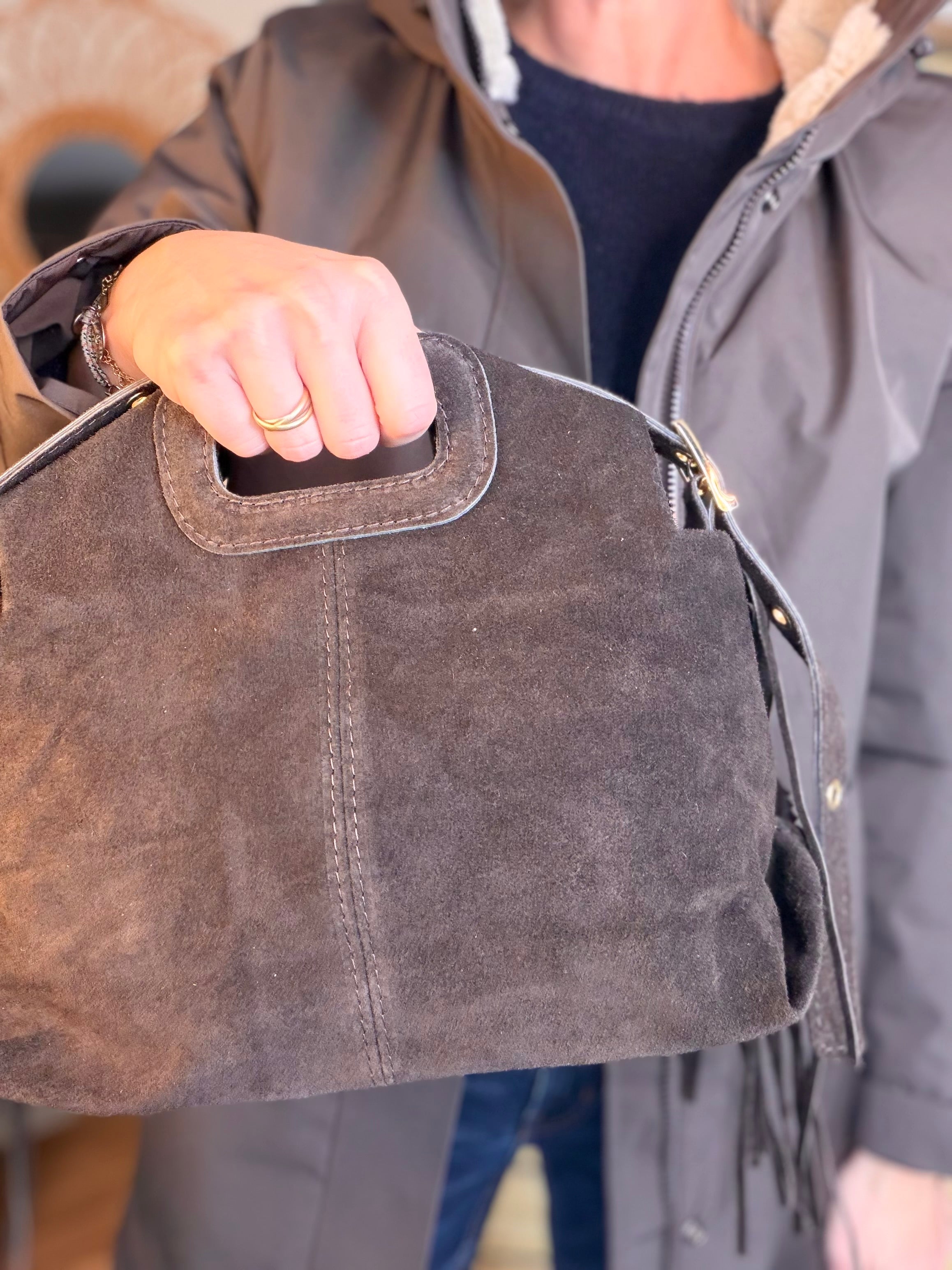 Sac en cuir daim avec franges LOGAN - Chocolat