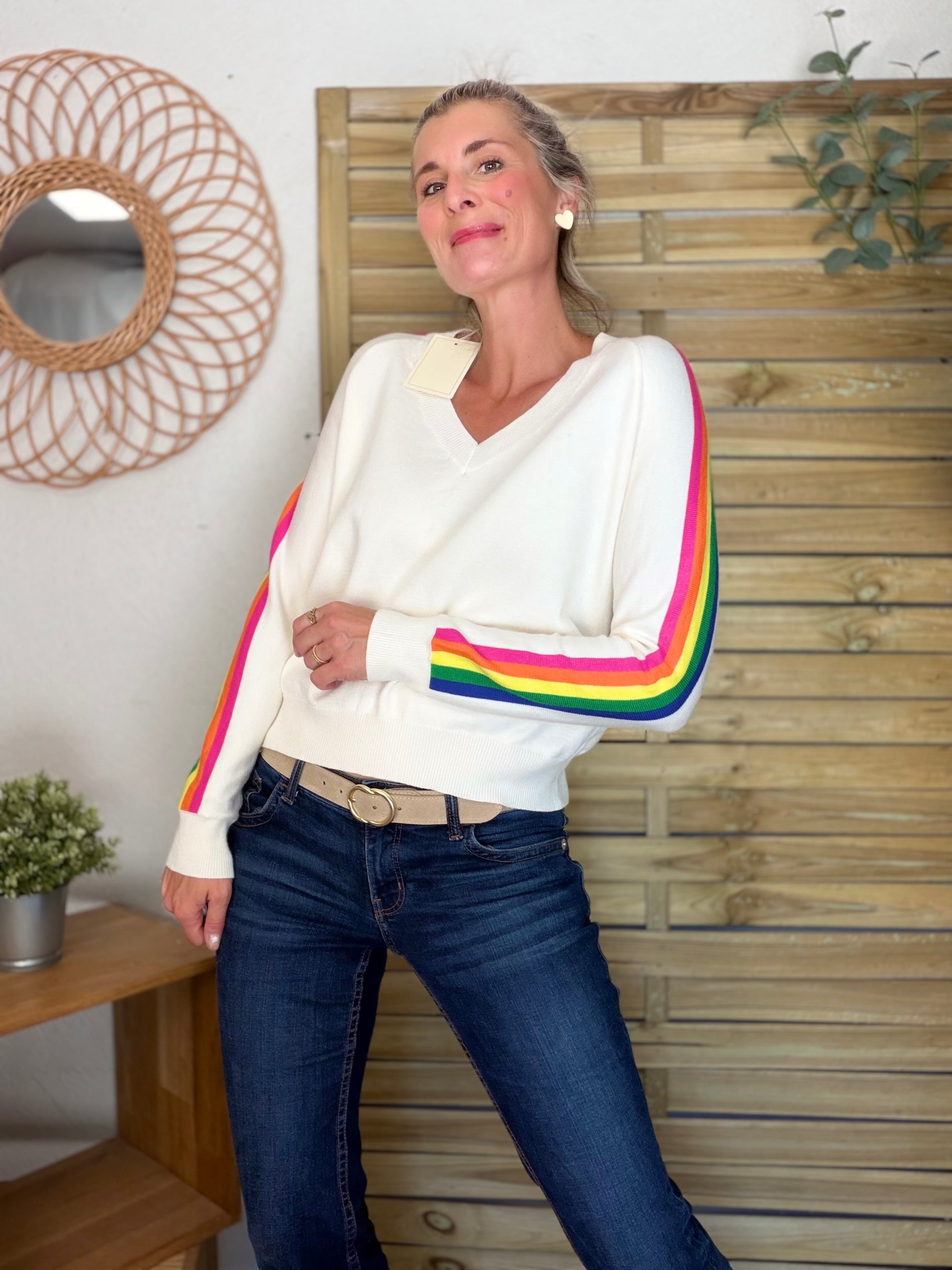 Pull avec bandes colorées, col V - RAINBOW 🌈 Écru