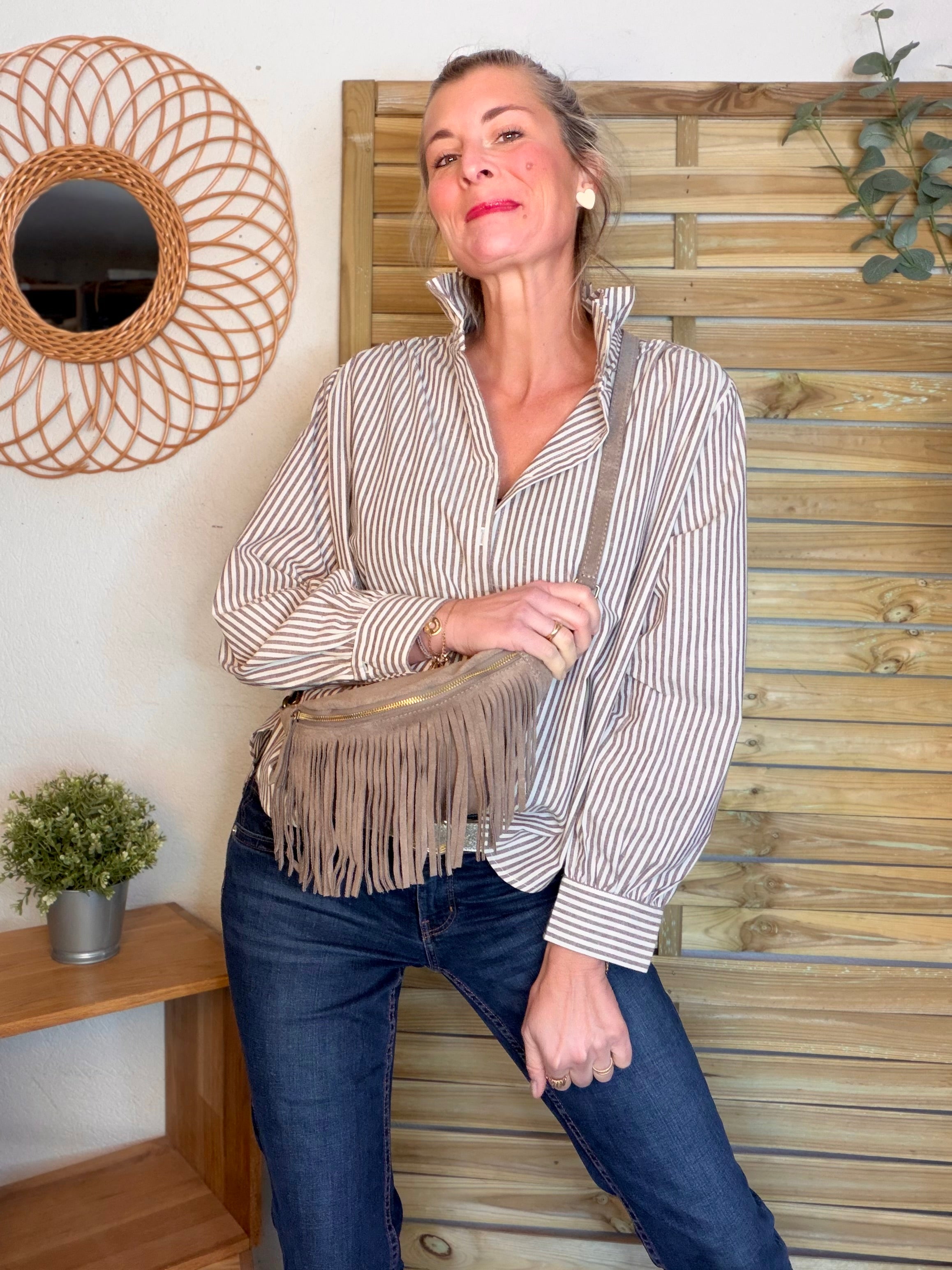 Chemise en coton rayée col victorien BRIGITTE - Café