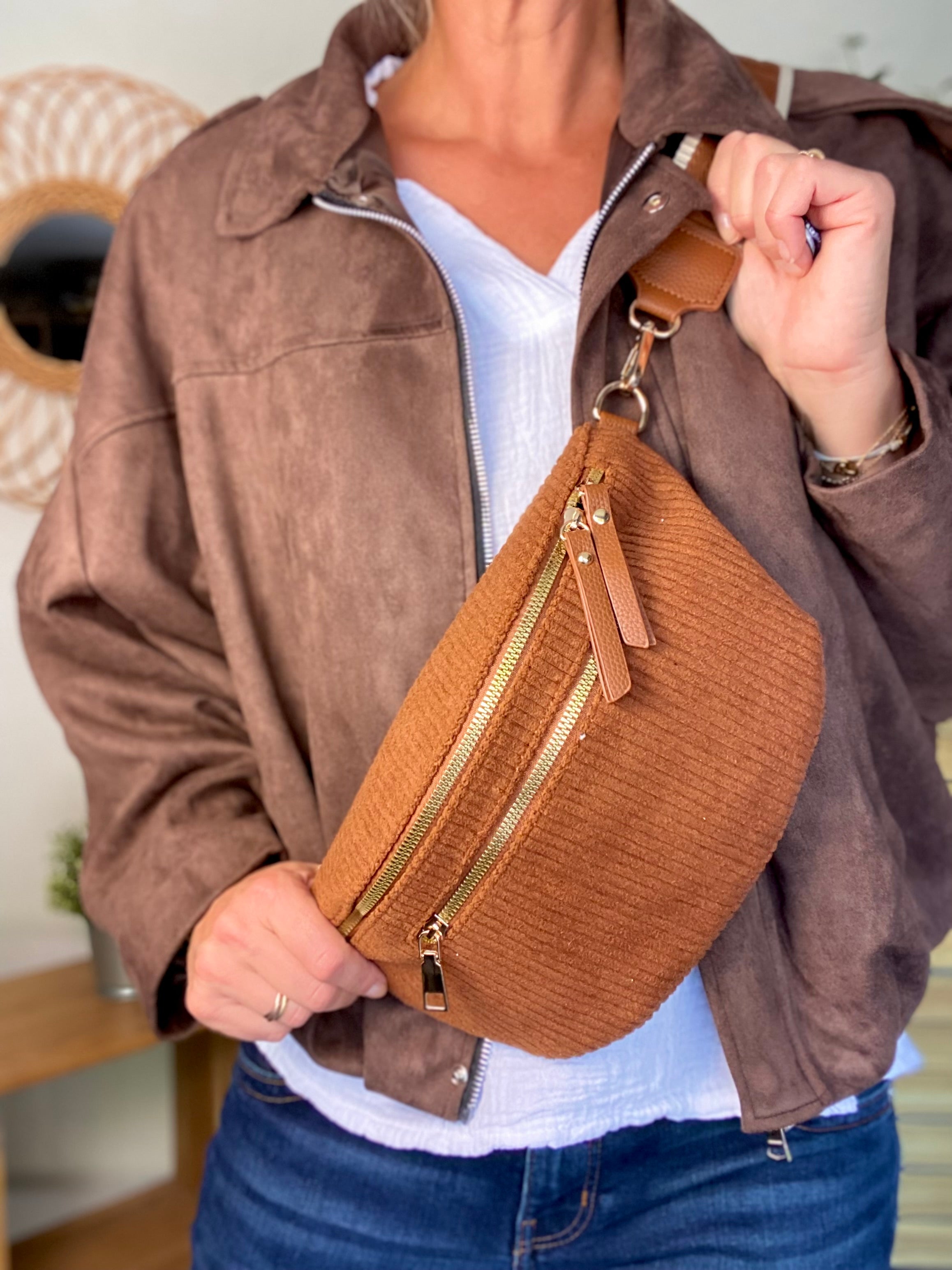 Sac banane L en velours côtelé 2 zips et sangle fantaisie - ASHLY - Camel foncé (côtelé large)