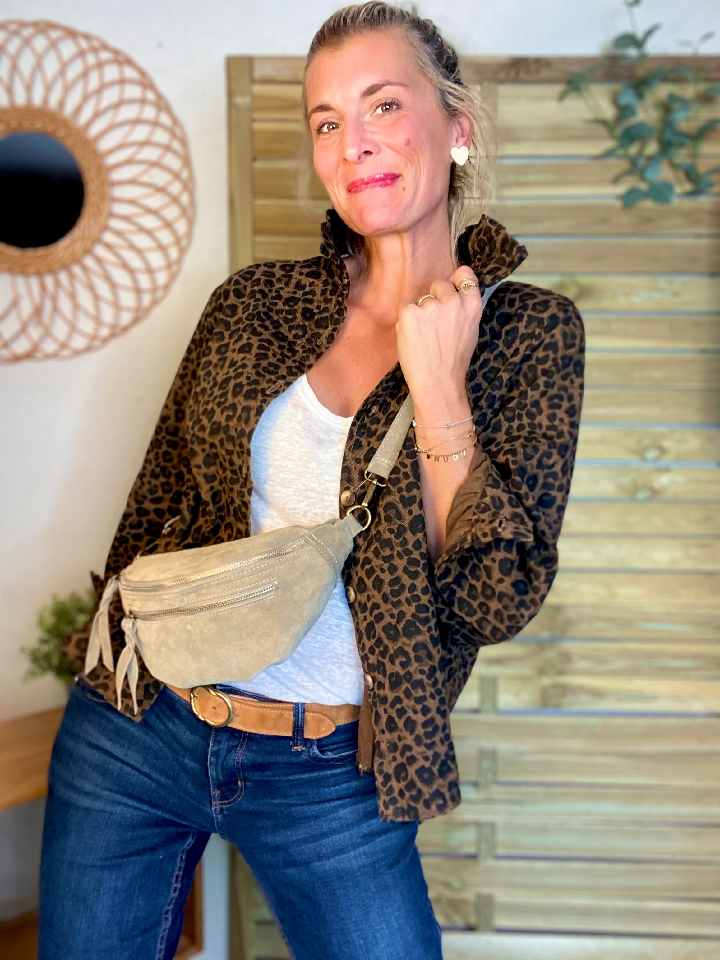 Veste / Chemise en coton, col victorien volanté LISA - Léo 🐆