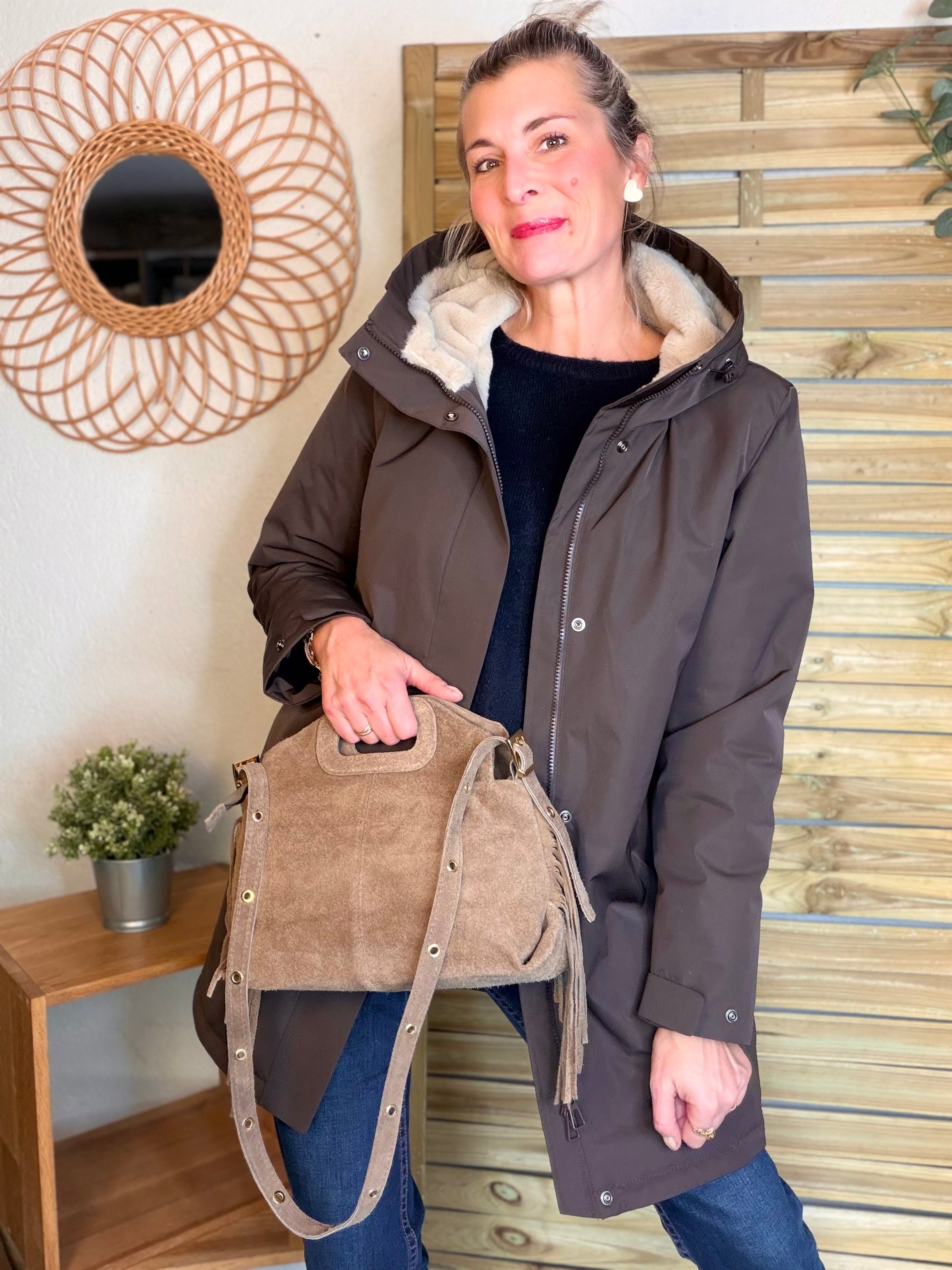 Sac en cuir daim avec franges LOGAN - Beige taupe