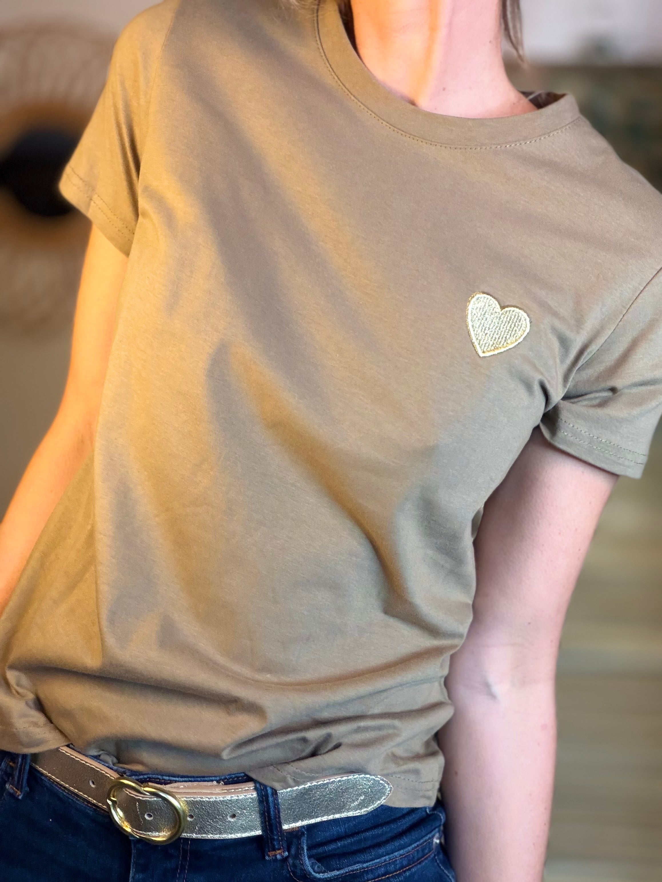 Tee shirt cœur brodé doré 💛 PIA Kaki