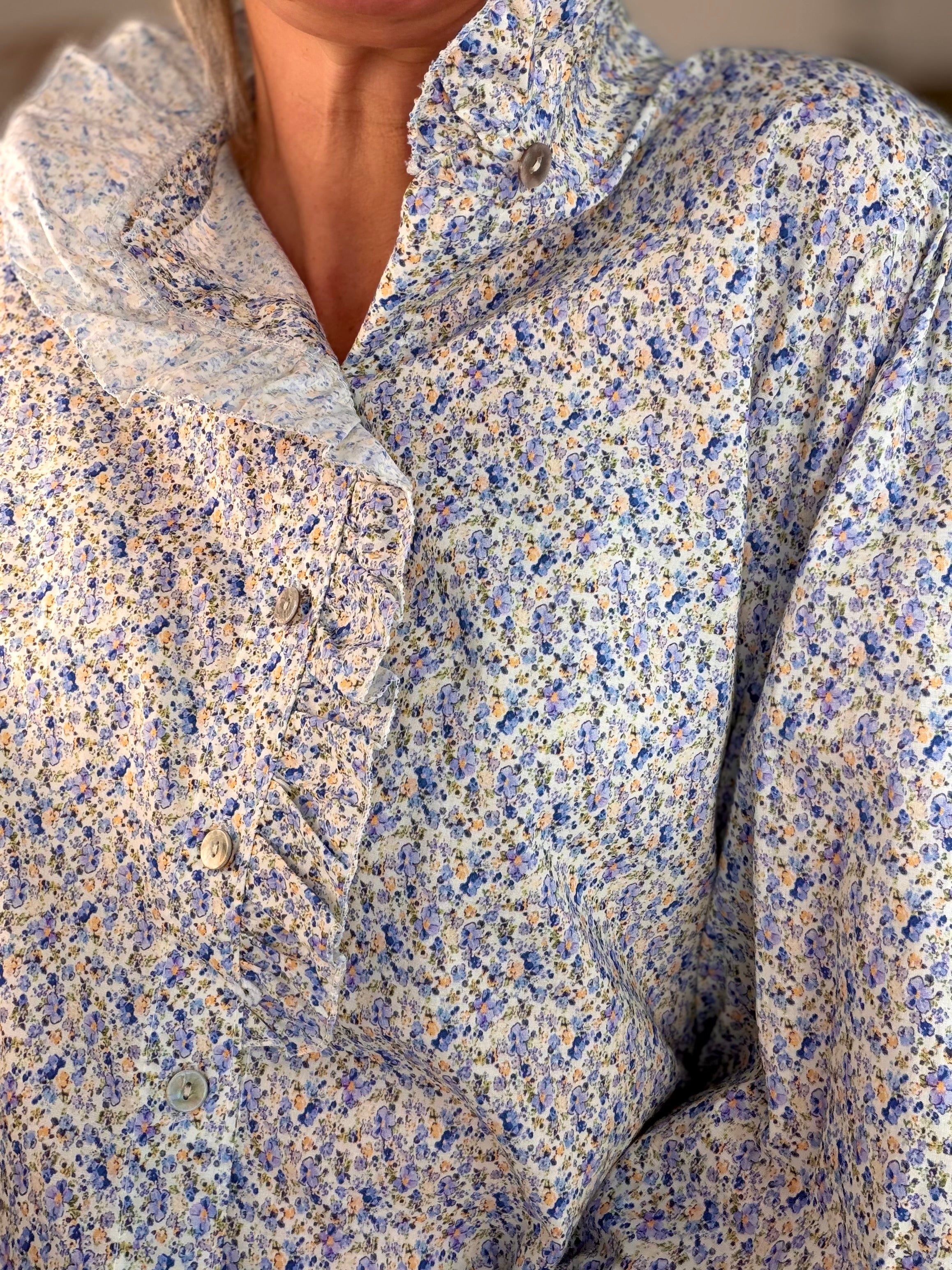 Chemise imprimée Liberty col volanté HÉLOÏSE - Bleu