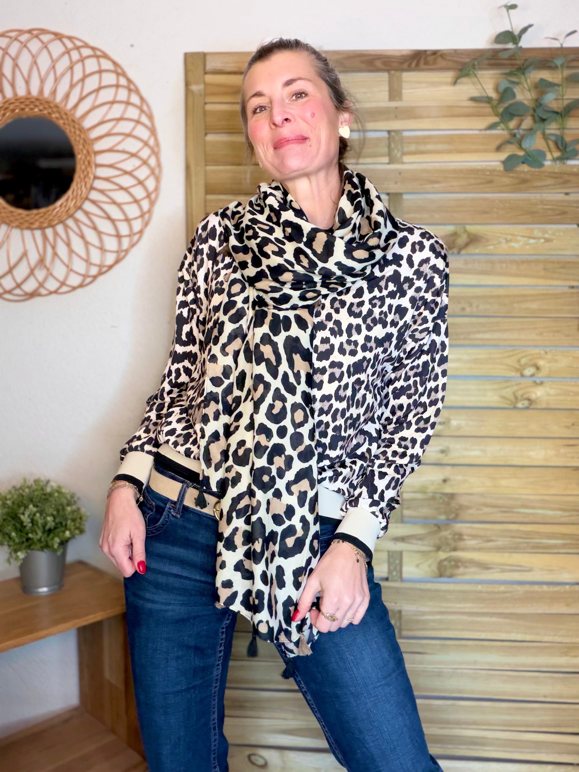 Sweat imprimé Léo 🐆 ÉGLANTINE