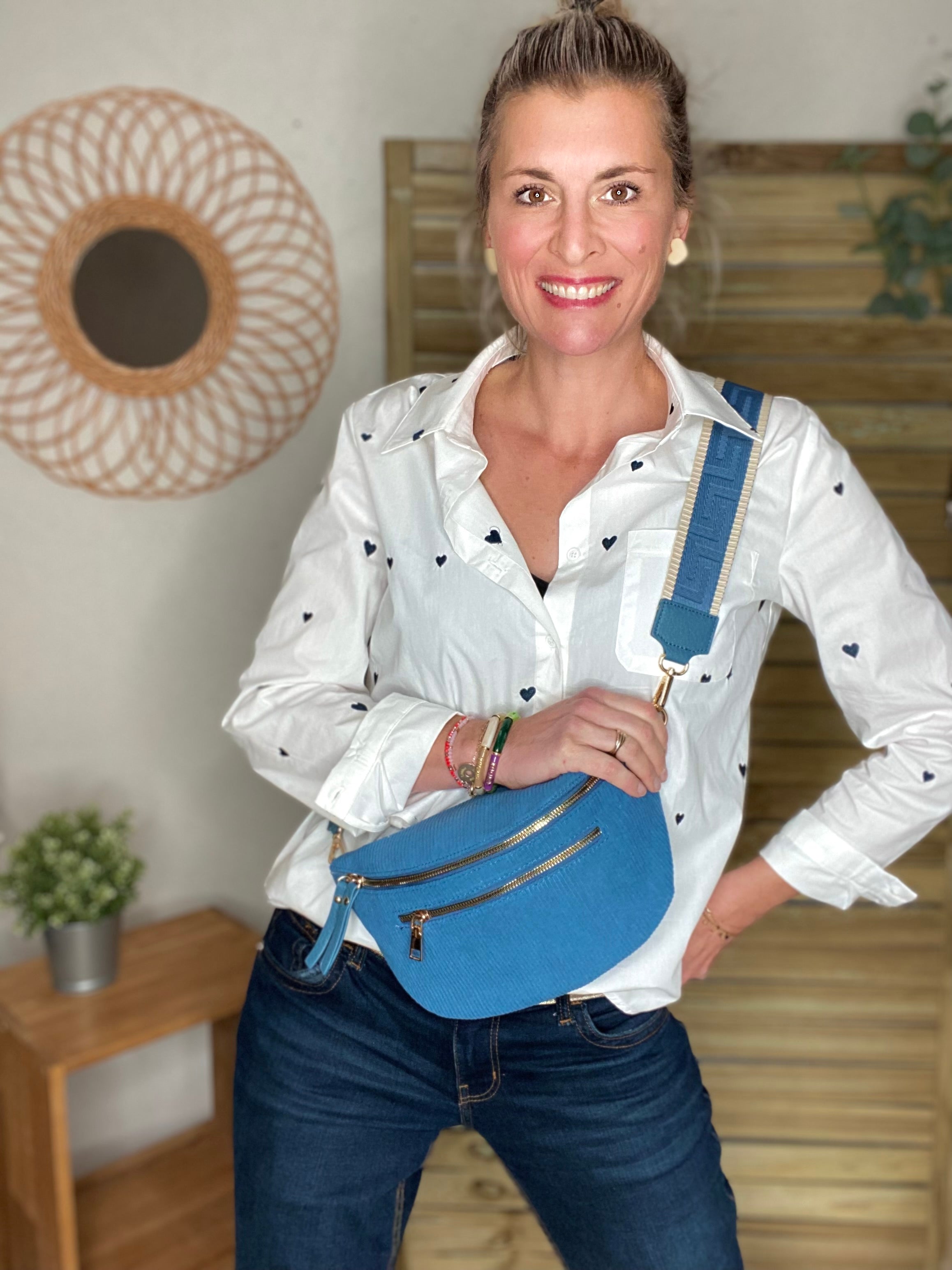 Sac banane L en velours côtelé 2 zips et sangle fantaisie - ASHLY - Bleu jean