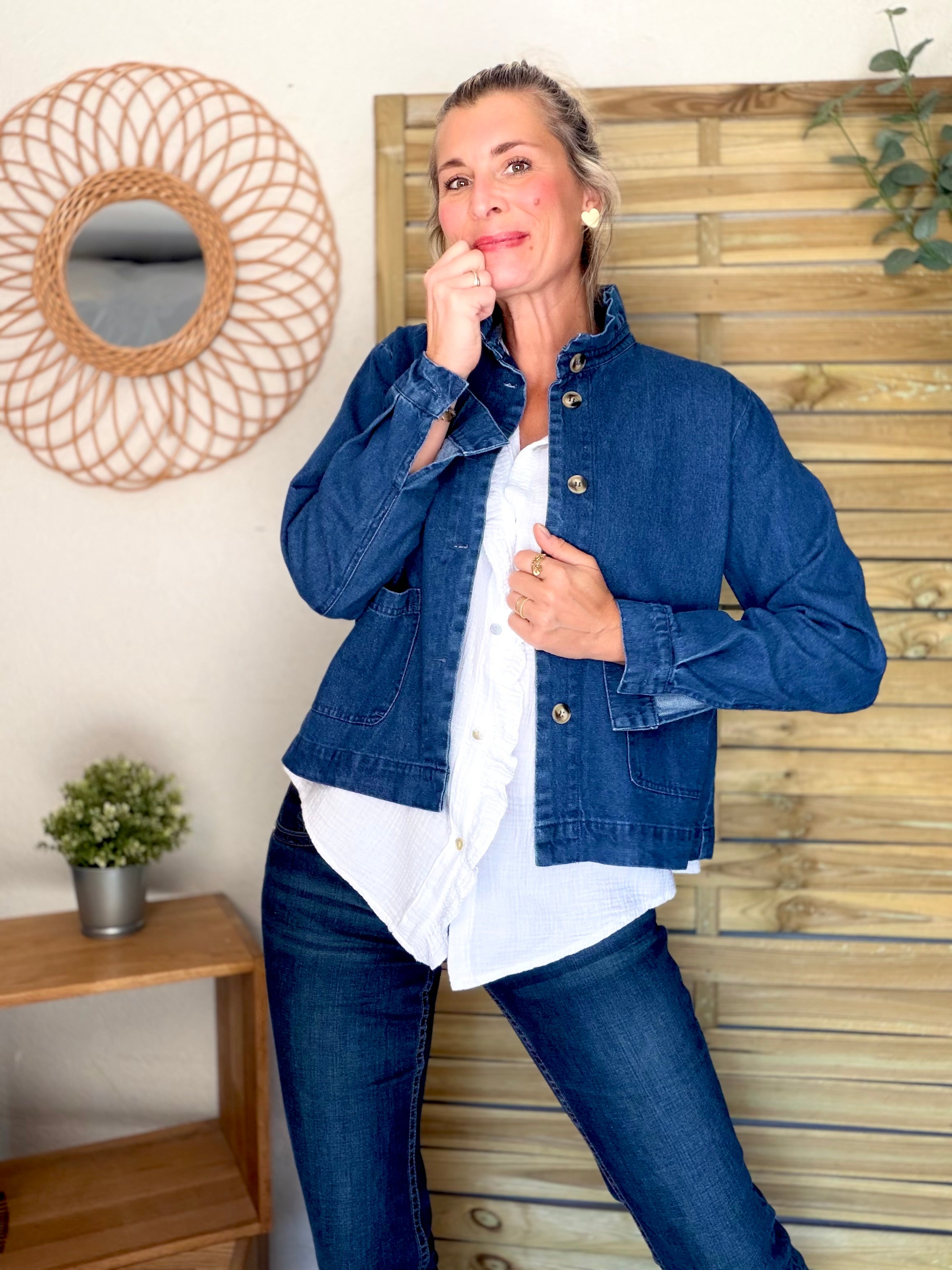 RETOUR EN STOCK MI JUIN - Veste courte légère en jean col volanté JUNON