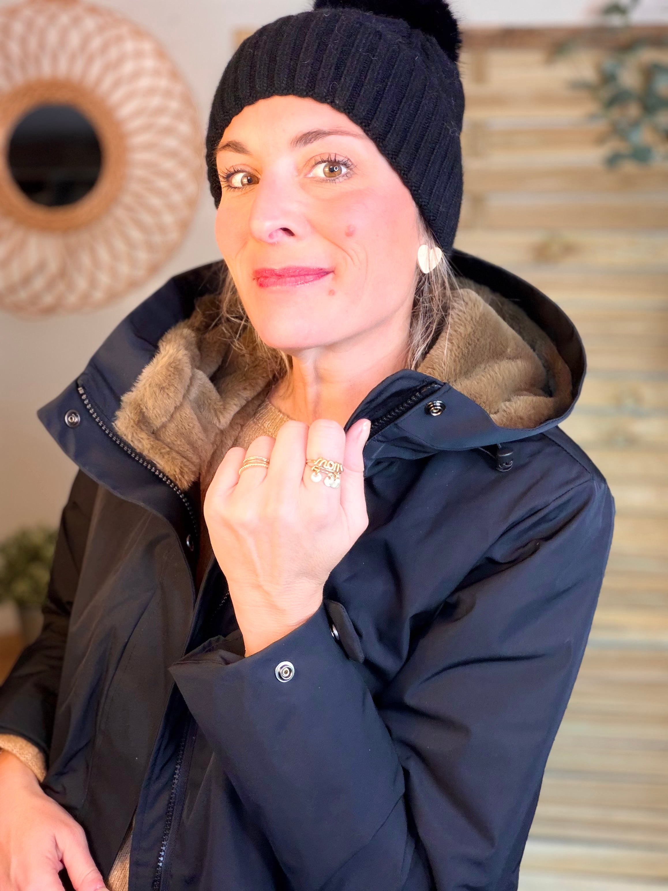 Bonnet torsadé en laine avec pompon JULES