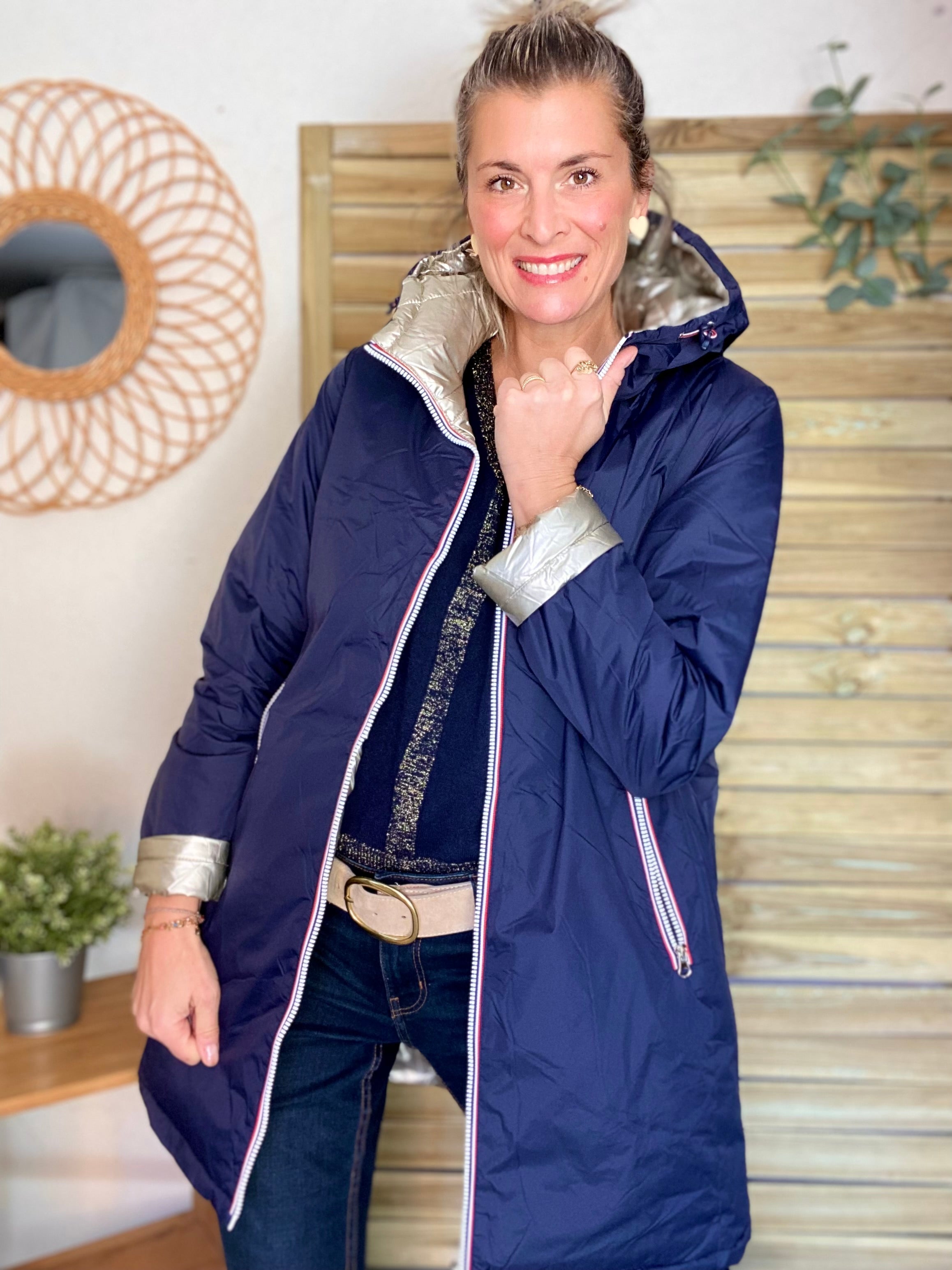 Doudoune réversible imperméable longue INÈS - Bleu marine / Doré - Laura Jo