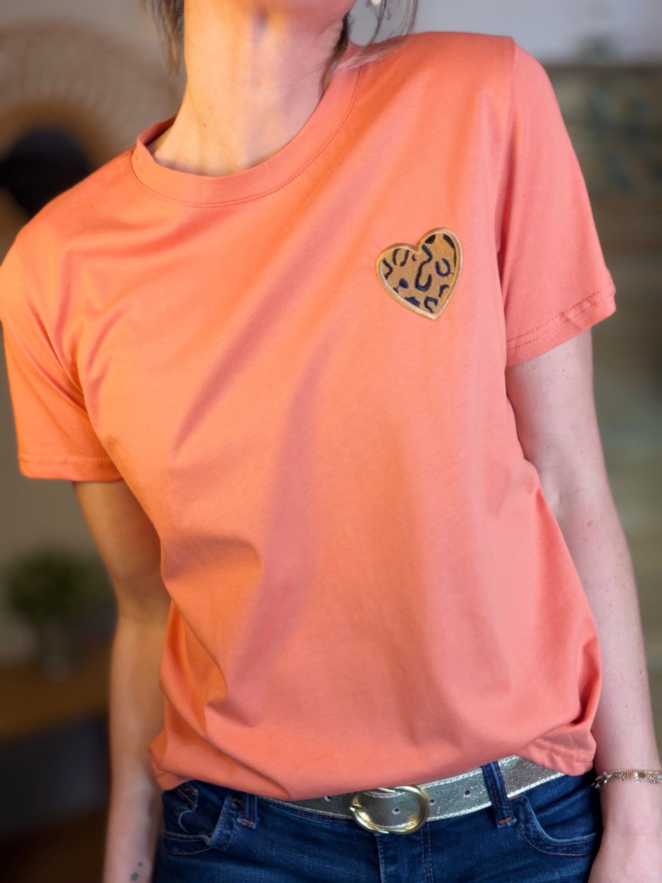 Tee shirt cœur brodé Léo 🐆 MONA Orange