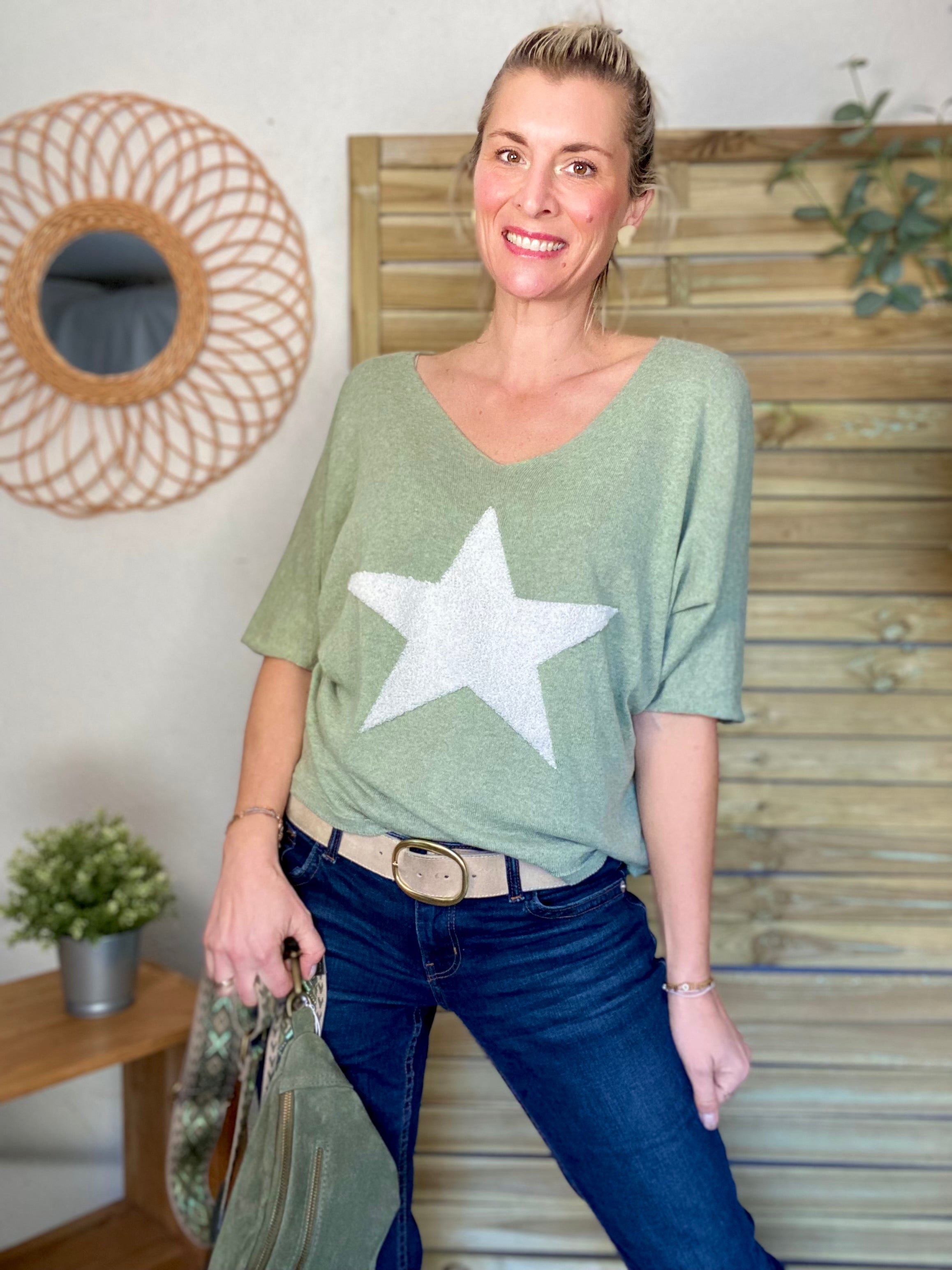 Pull fin Étoile ⭐️ col V PÉNÉLOPE - Vert sauge