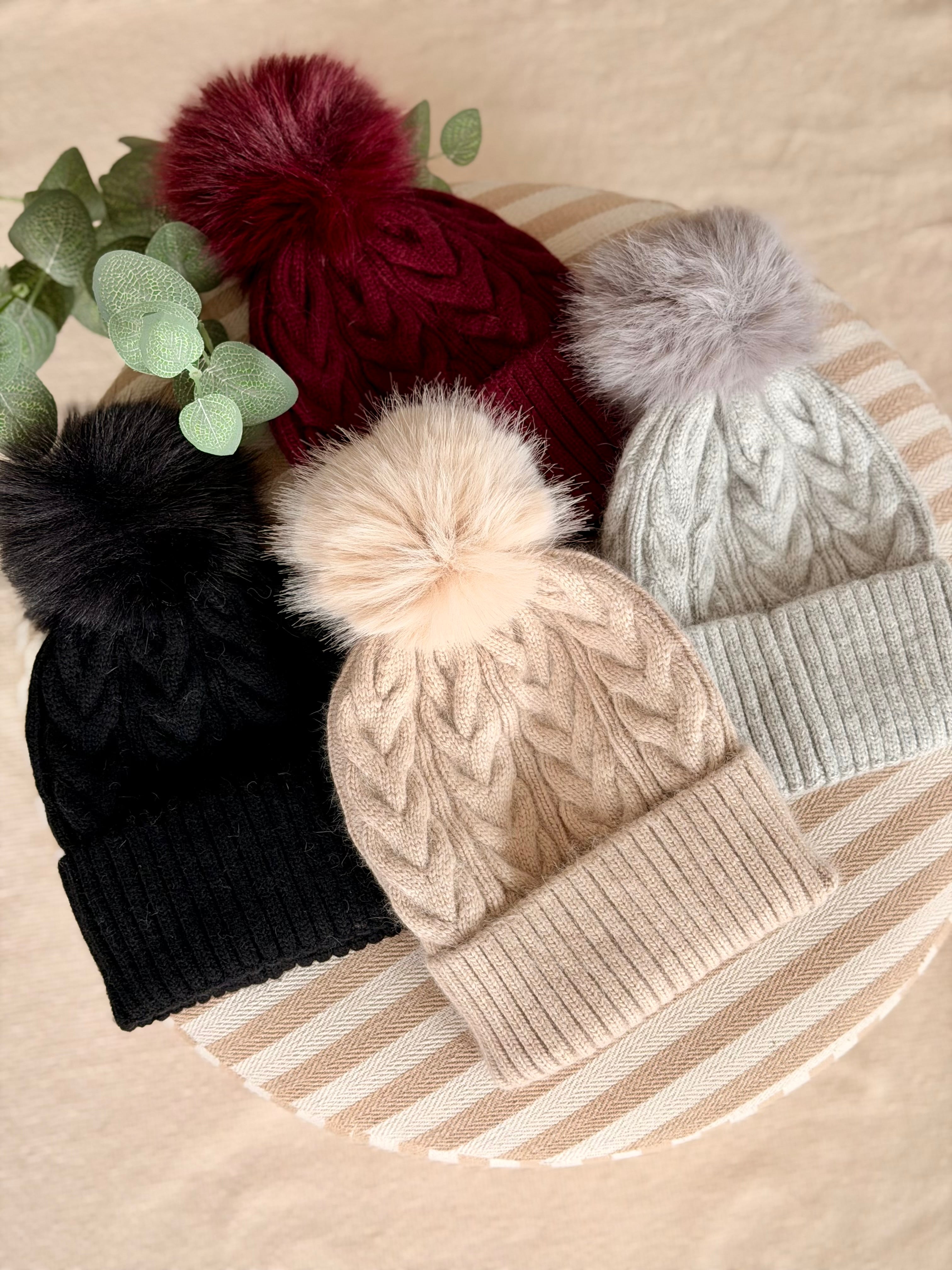 Bonnet torsadé en laine avec pompon JULES