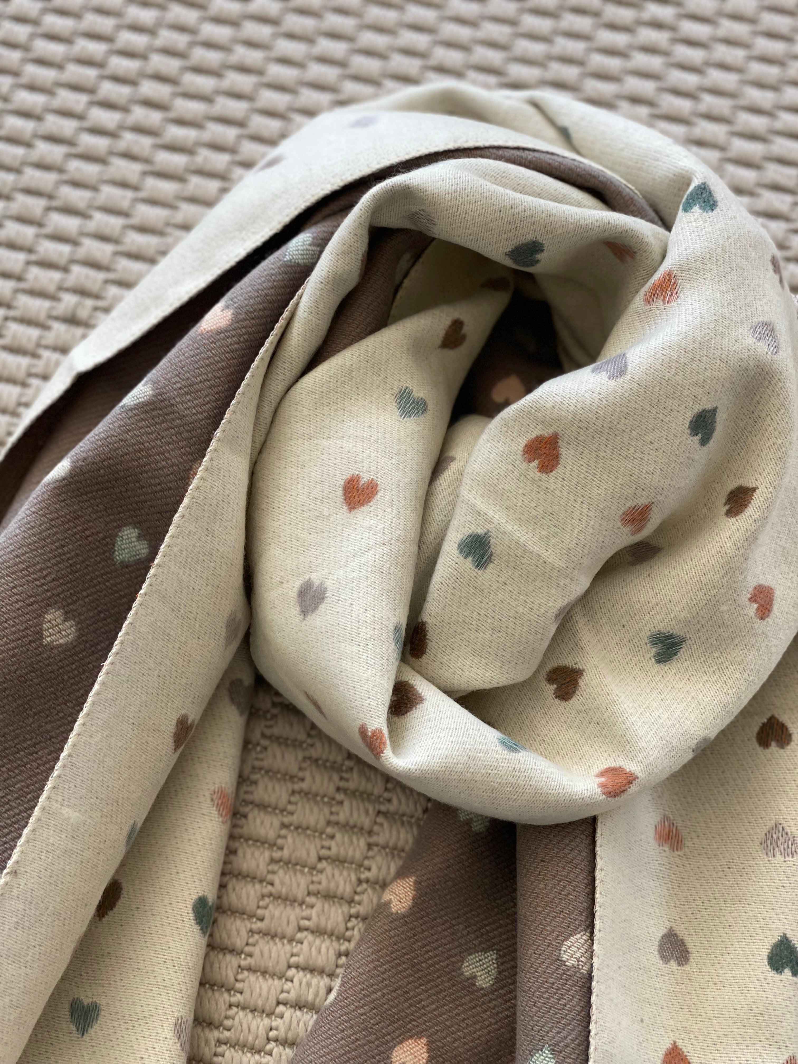 Écharpe douce réversible Coeurs SIMONE - Beige / Taupe 💙🩷💛