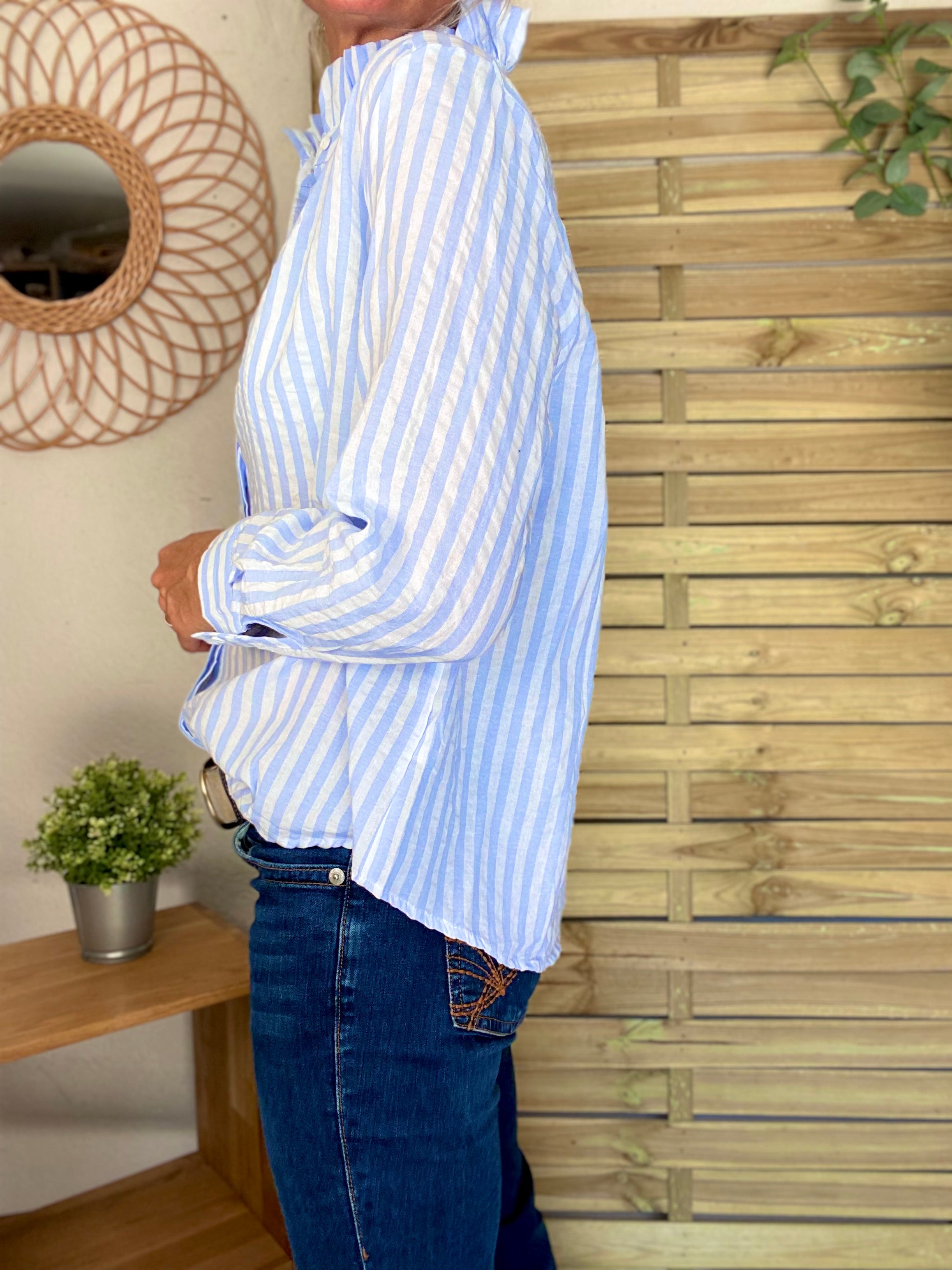 Chemise à rayures bleues, col volanté CHARLOTTE