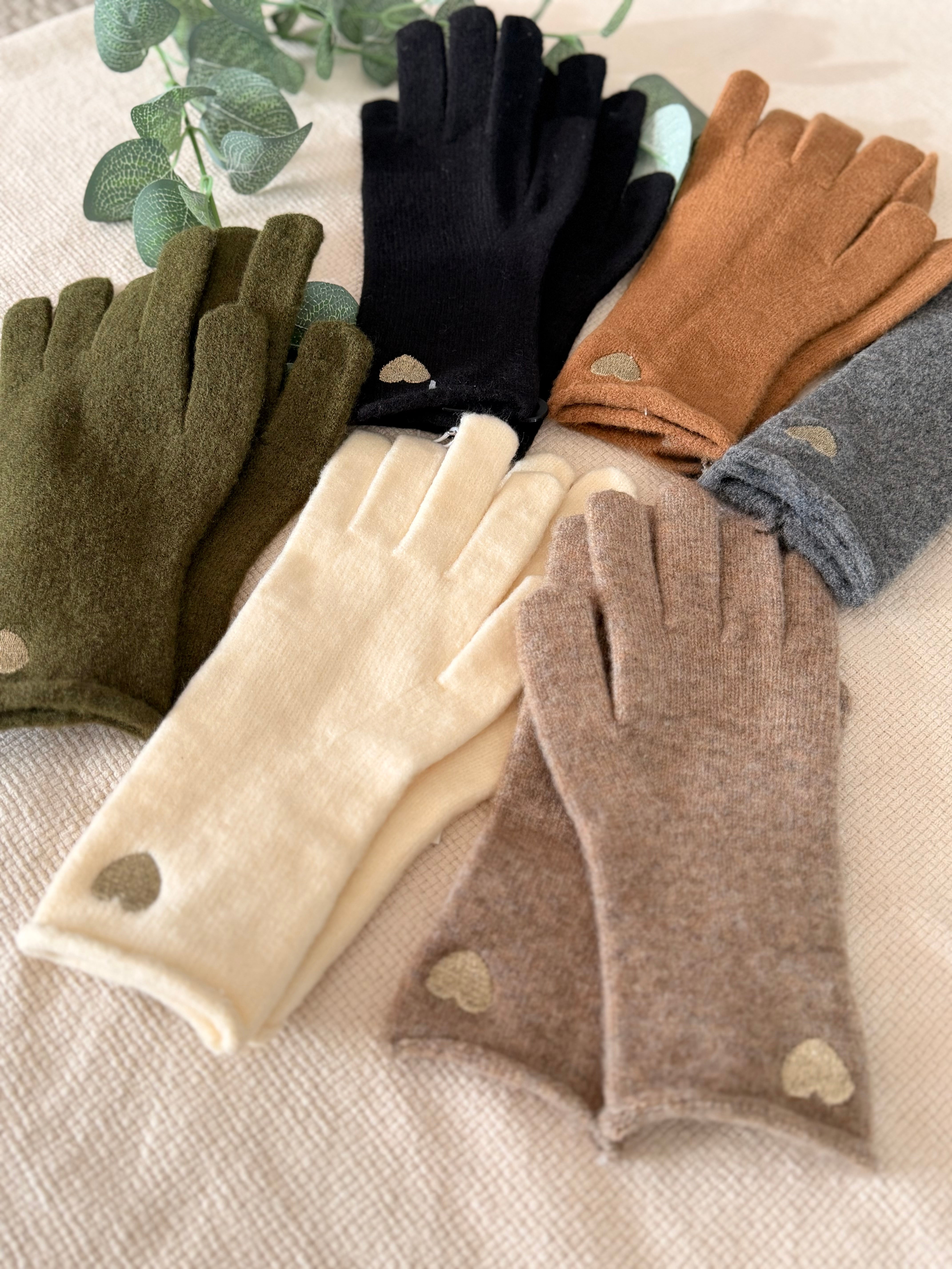 Gants CHLOÉ avec coeur doré brodé 💛 et ouverture index et pouce 👌🏼