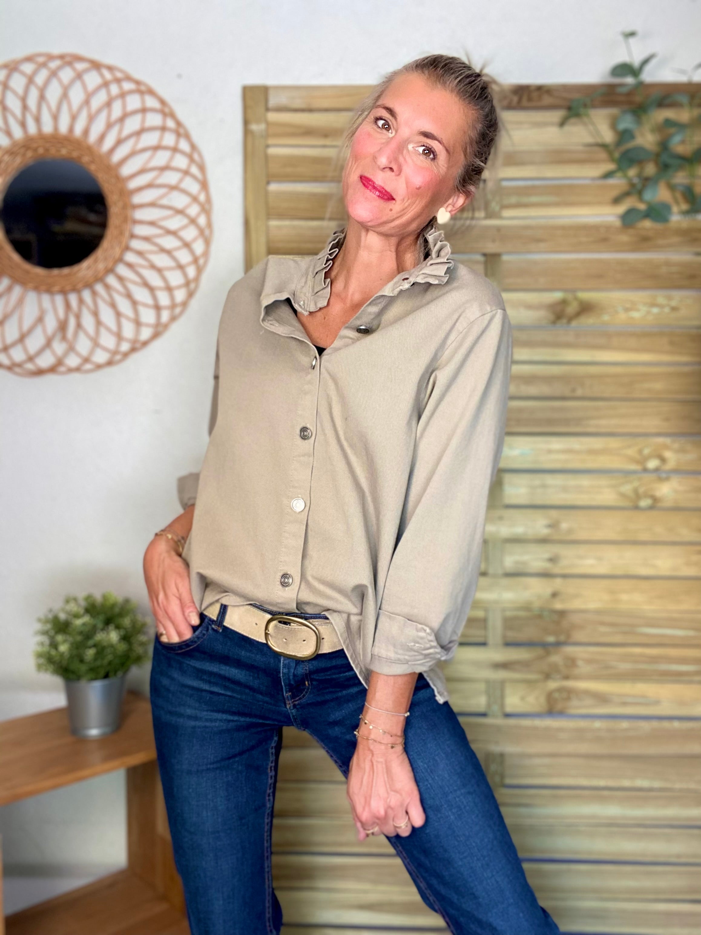 Veste / Chemise en coton, col victorien volanté Beige taupe LISON